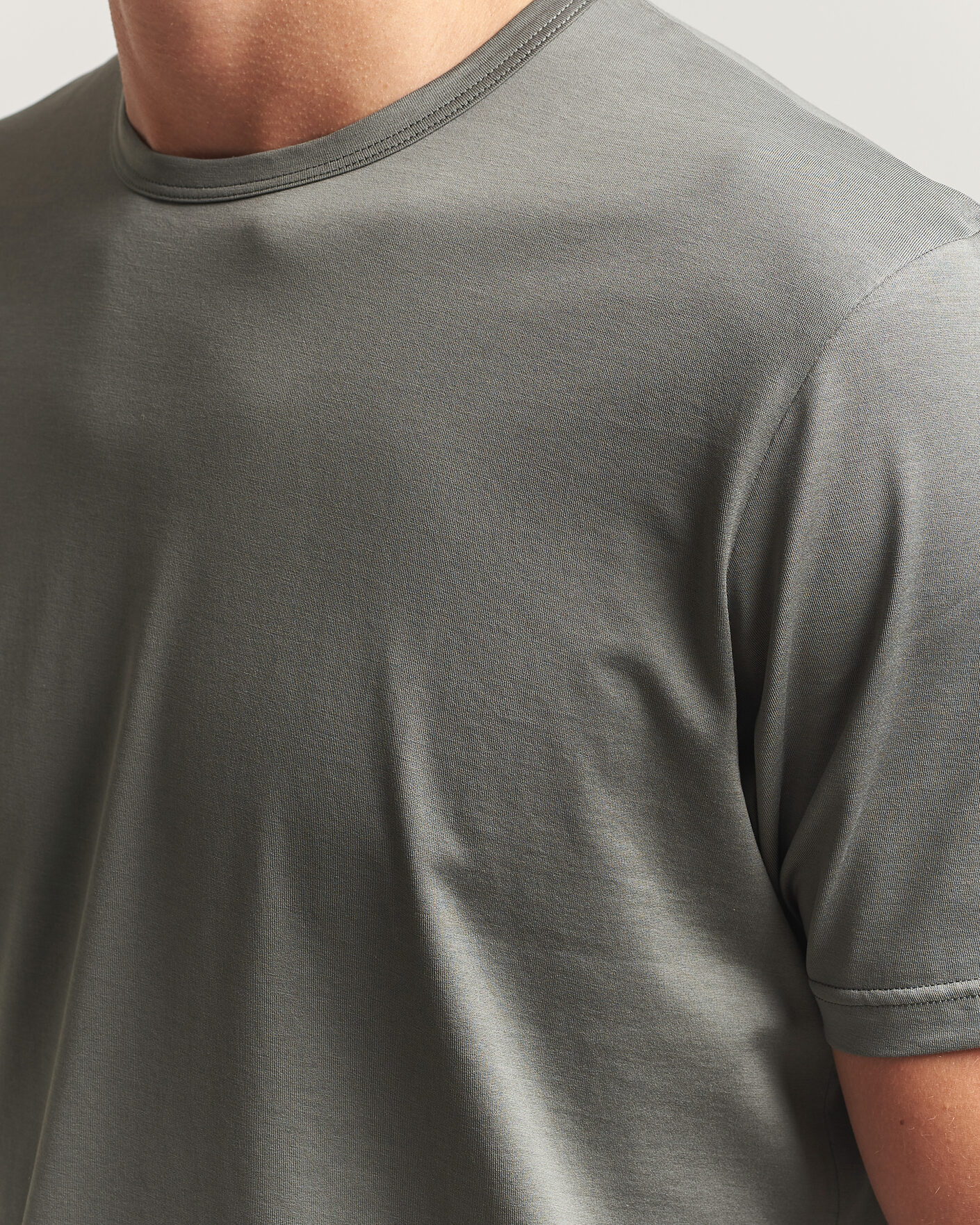 Homme | T-shirts | Sunspel | Crew Neck Q82 Cotton T-Shirt Fossil Grey