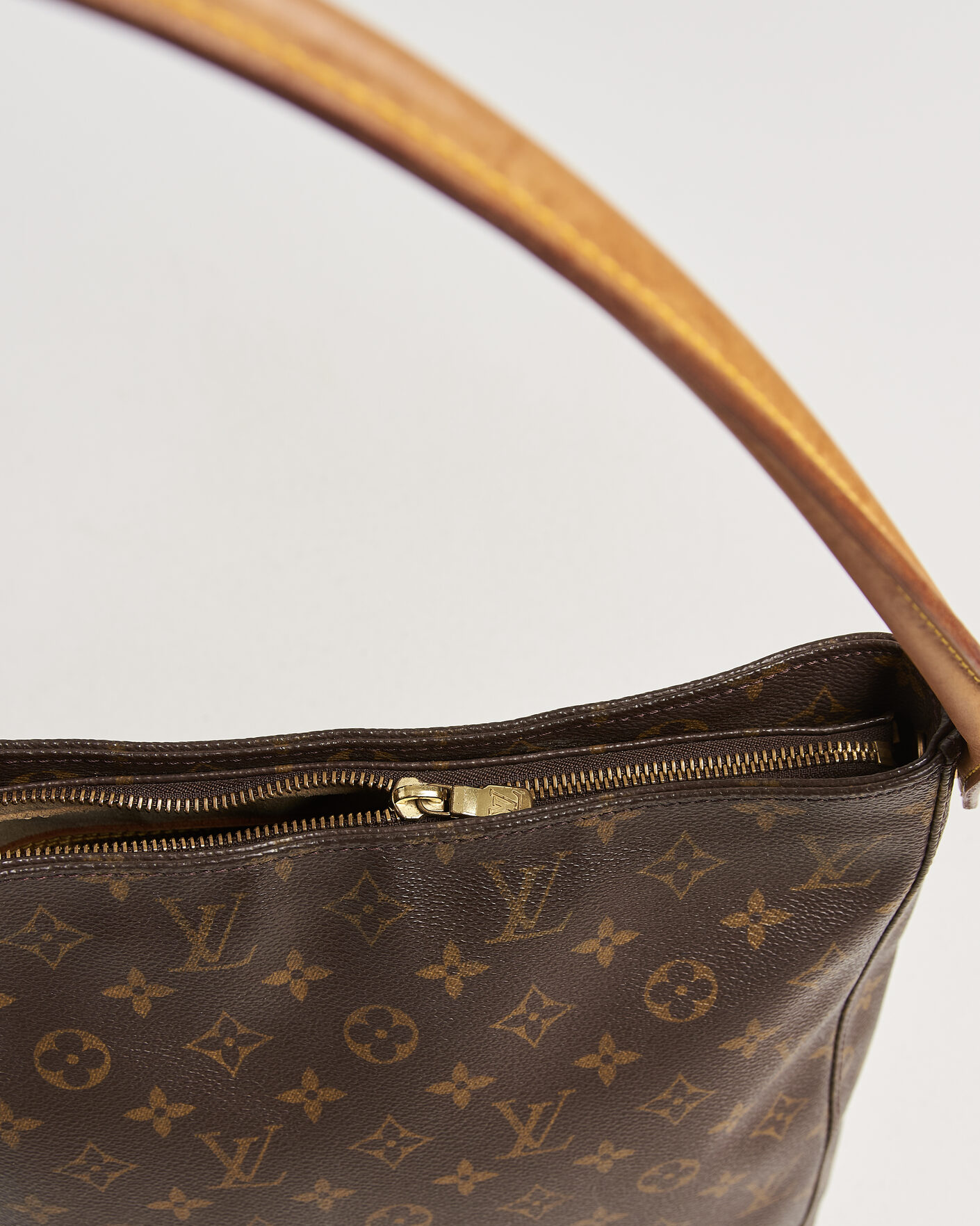 Homme | Pre-Owned & Vintage Bags | Louis Vuitton Pre-Owned | Looping Handbag GM Monogram