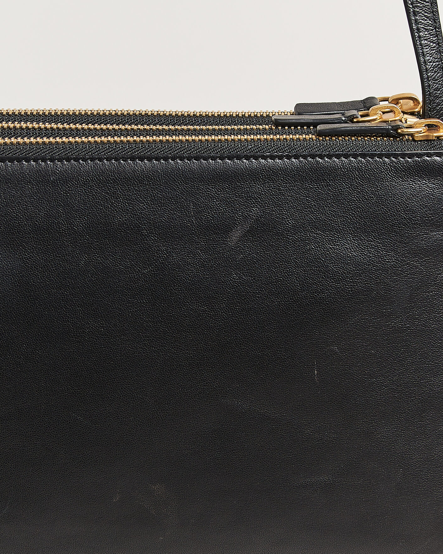 Homme | Pre-Owned & Vintage Bags | Celine Pre-Owned | Trio Bag Medium Leather Black