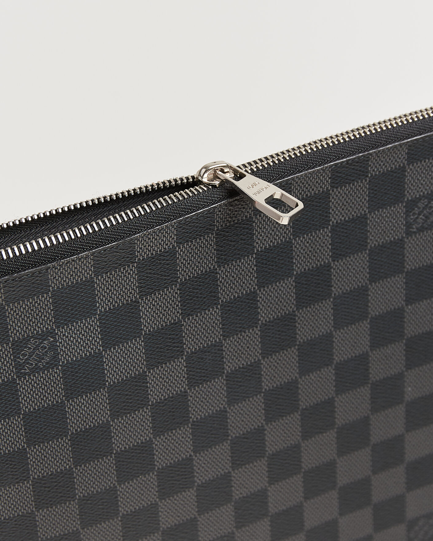 Heren | Pre-Owned & Vintage Bags | Louis Vuitton Pre-Owned | Pochette Jules Damier Graphite