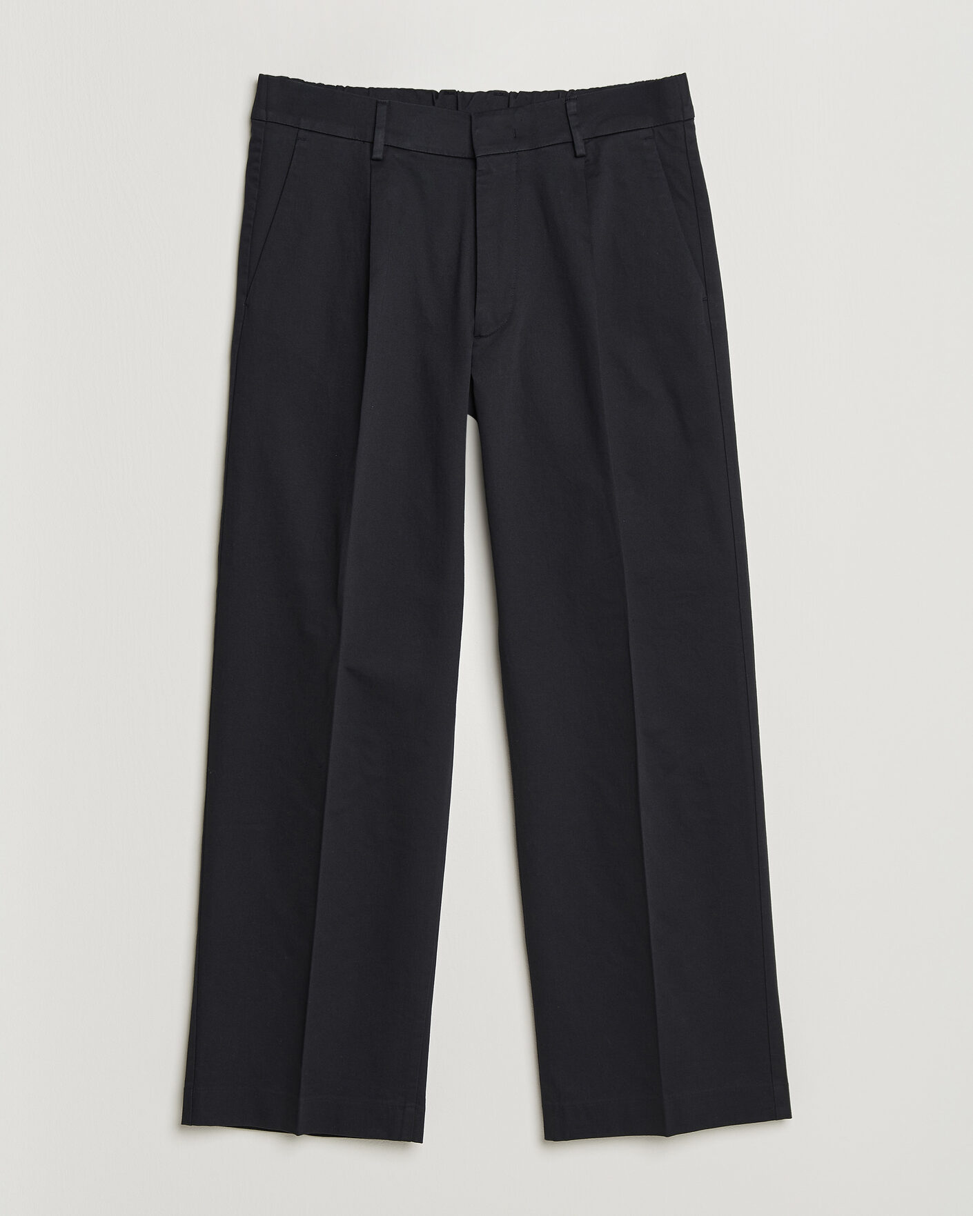 Homme | Pantalons | NN07 | Kay Relaxed Fit Pleated Cotton Trousers Navy Blue