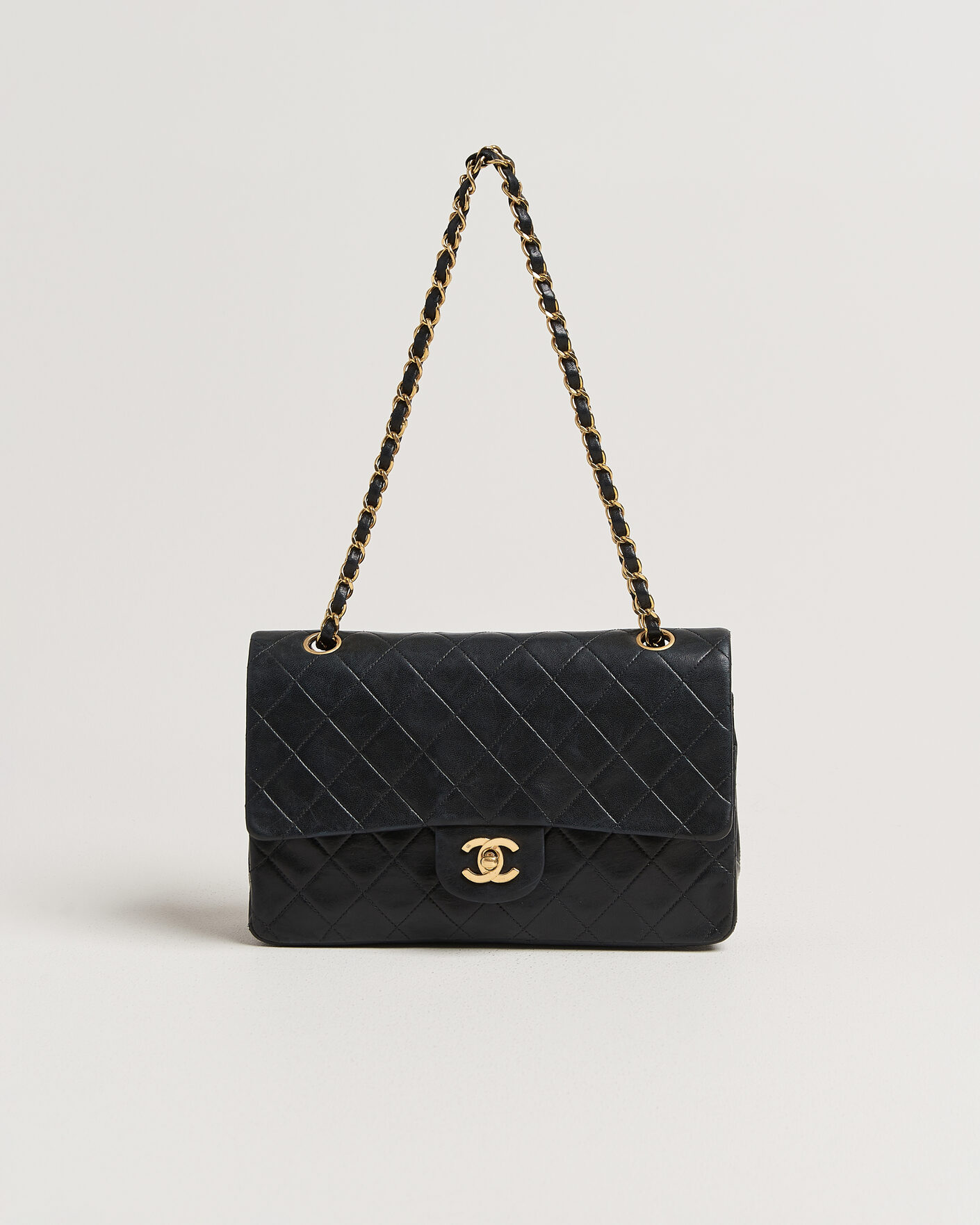 Heren | Chanel Pre-Owned Classic Medium Double Flap Bag Black | Chanel Pre-Owned | Classic Medium Double Flap Bag Black