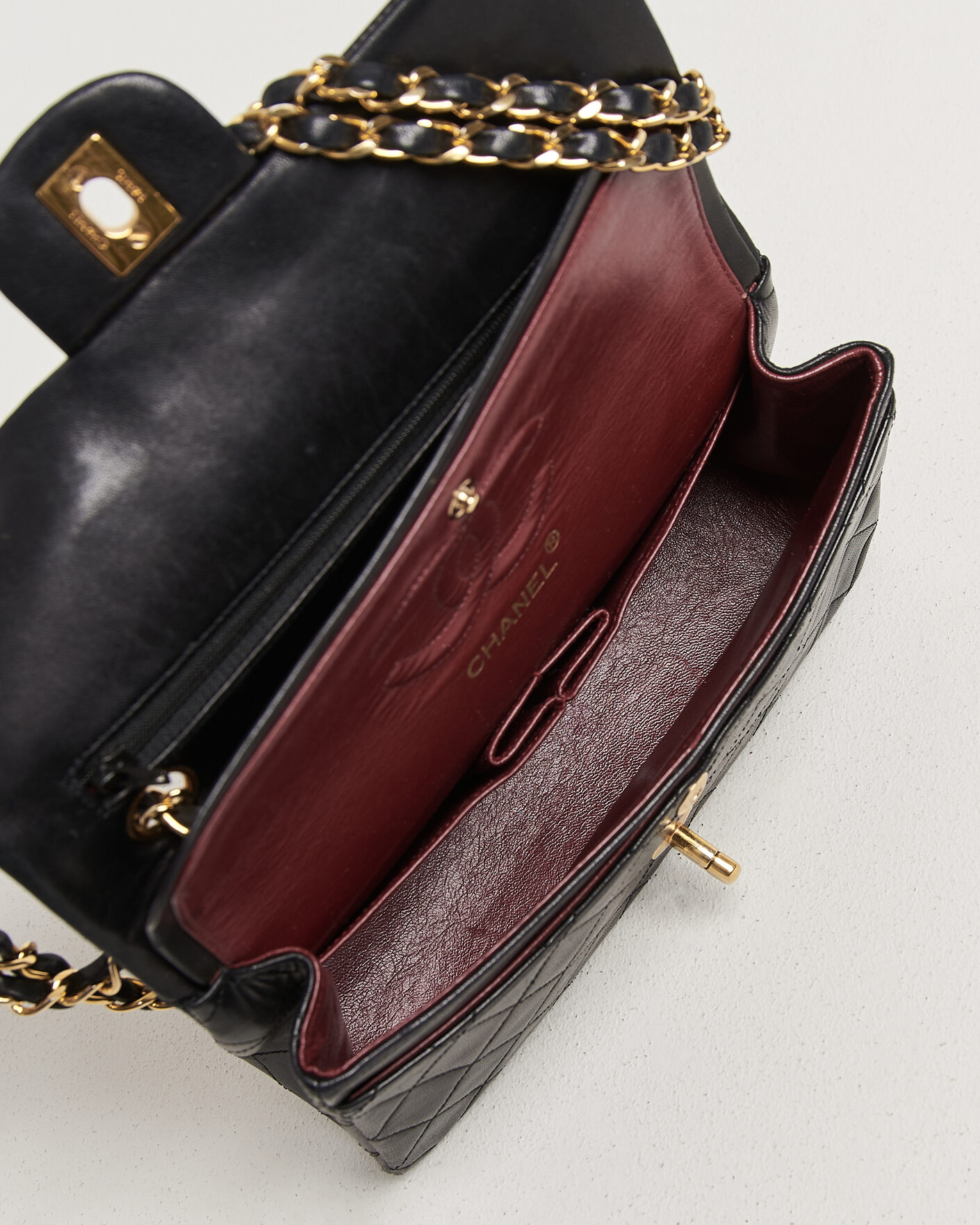Homme | Chanel Pre-Owned Classic Small Double Flap Bag Black | Chanel Pre-Owned | Classic Small Double Flap Bag Black