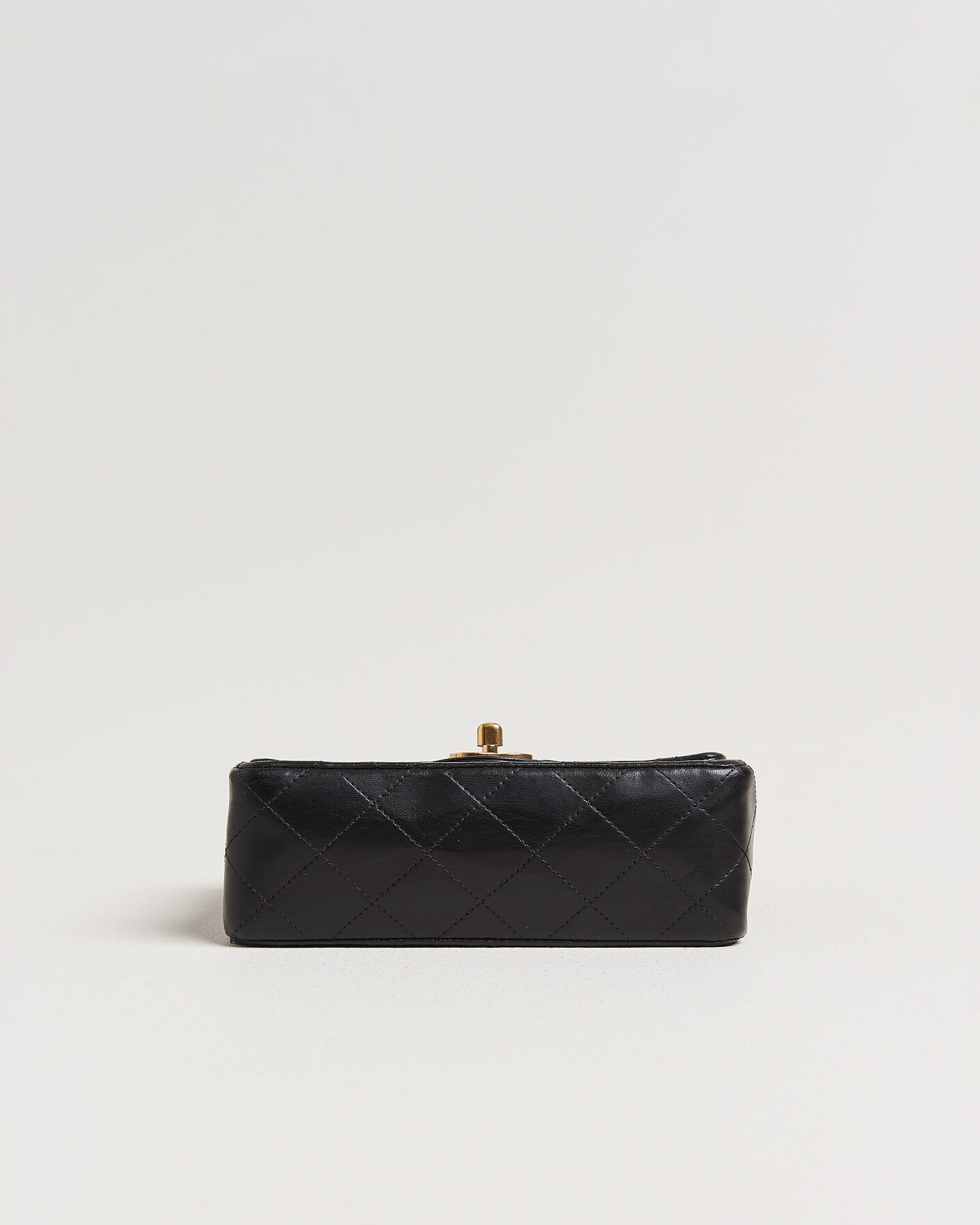 Homme | Chanel Pre-Owned Classic Mini Single Flap Square Bag Black | Chanel Pre-Owned | Classic Mini Single Flap Square Bag Black