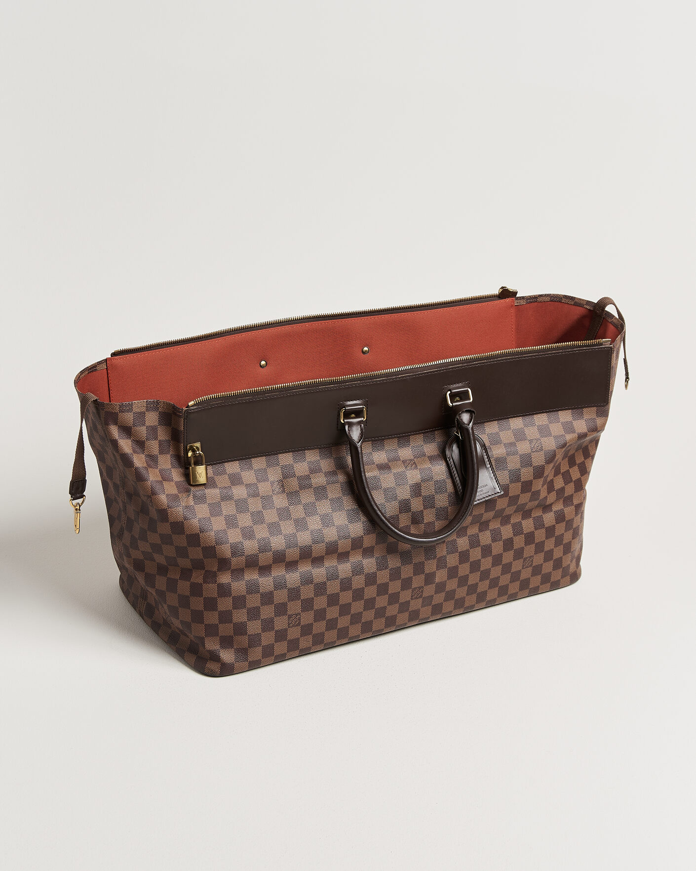 Heren | Pre-Owned & Vintage Bags | Louis Vuitton Pre-Owned | Greenwich GM Travel Bag Damier Ebene