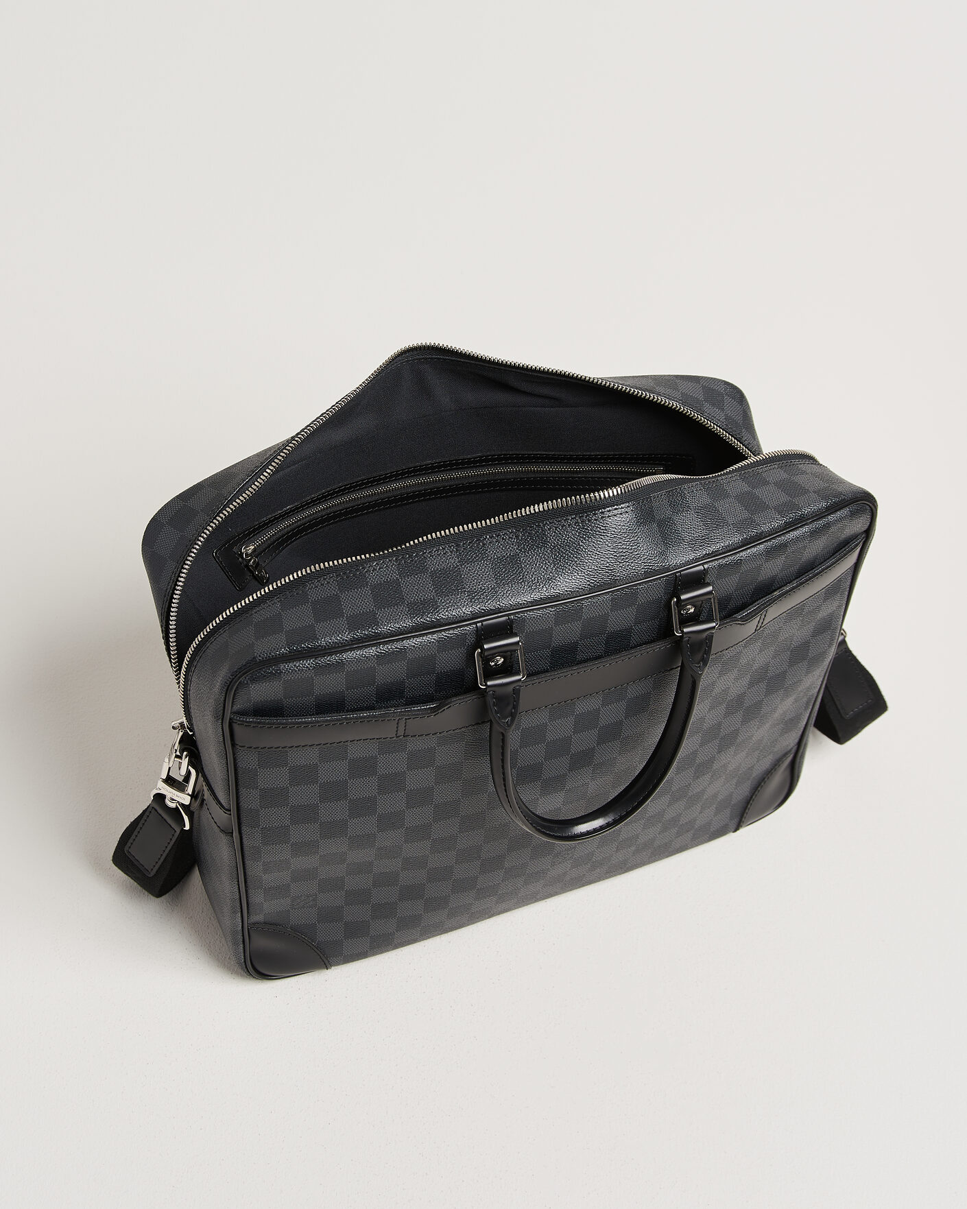 Homme | Pre-Owned & Vintage Bags | Louis Vuitton Pre-Owned | Porte Documents Voyage Damier Graphite
