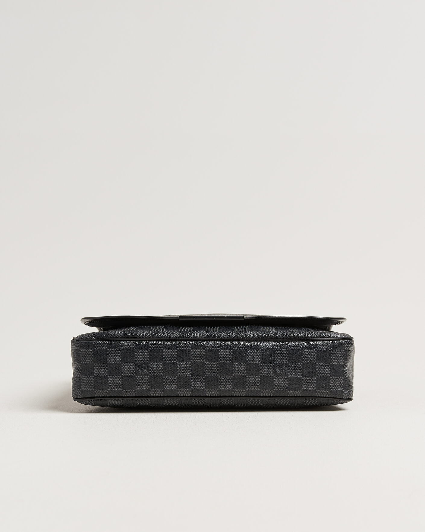 Homme | Pre-Owned & Vintage Bags | Louis Vuitton Pre-Owned | Daniel MM Shoulder Bag Damier Graphite
