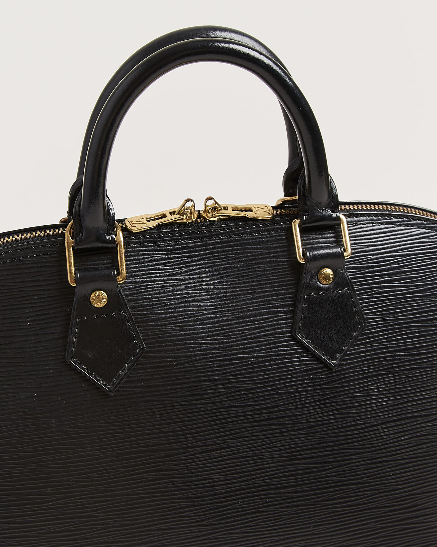 Homme | Pre-Owned & Vintage Bags | Louis Vuitton Pre-Owned | Alma PM Bag Epi Leather Black