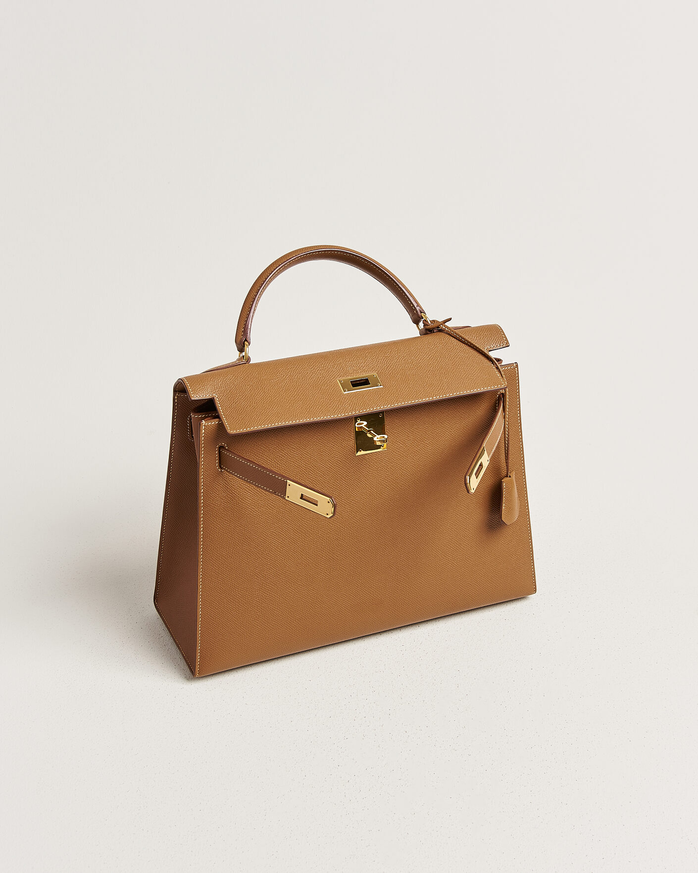 Homme | Pre-Owned & Vintage Bags | Hermès Pre-Owned | Kelly 32 Courchevel Leather Gold