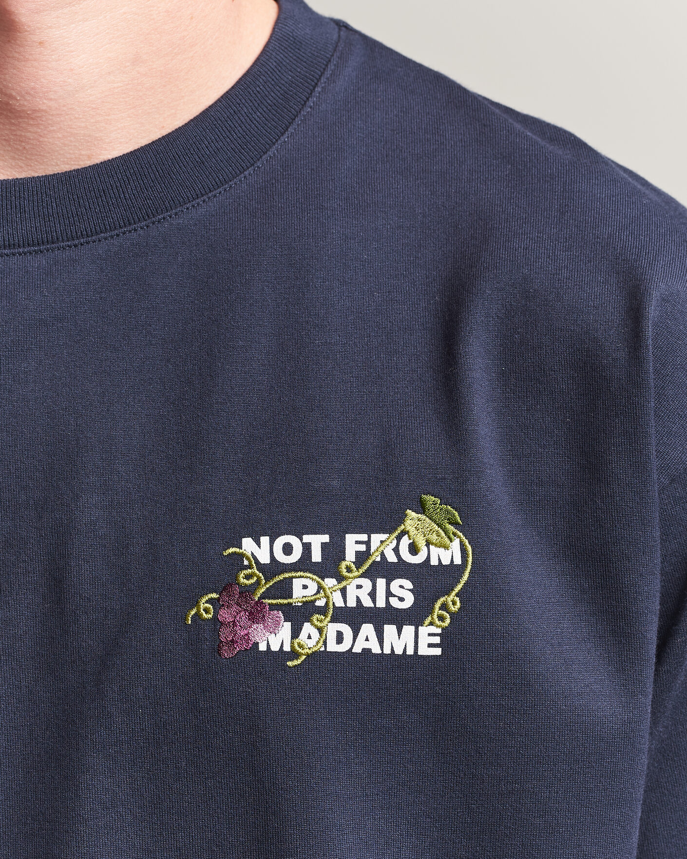 Homme | T-shirts | Drôle de Monsieur | Vine Embroidered Slogan T-Shirt Navy