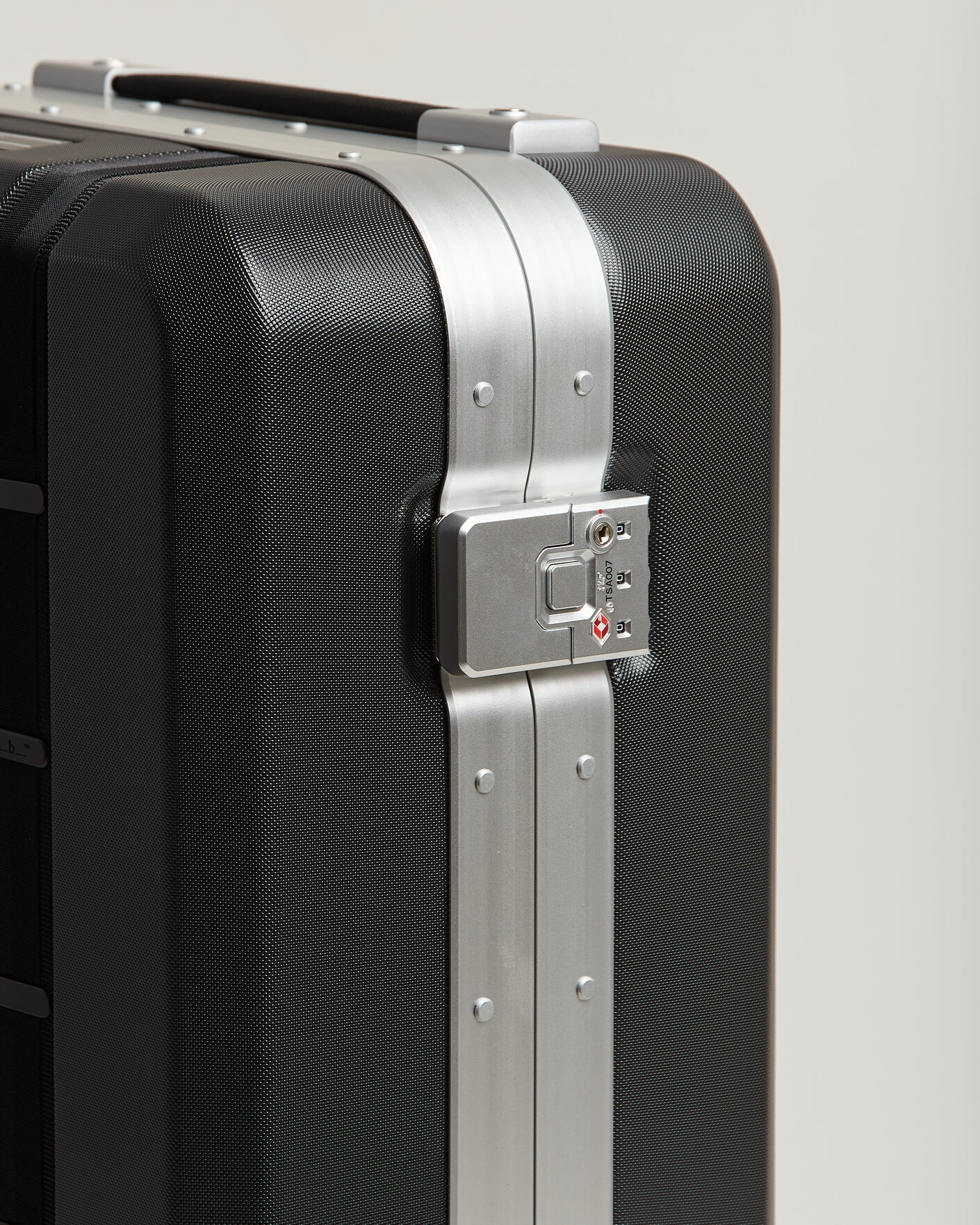 Heren | Tassen | DB | Ramverk Pro Carry On Silver/Black