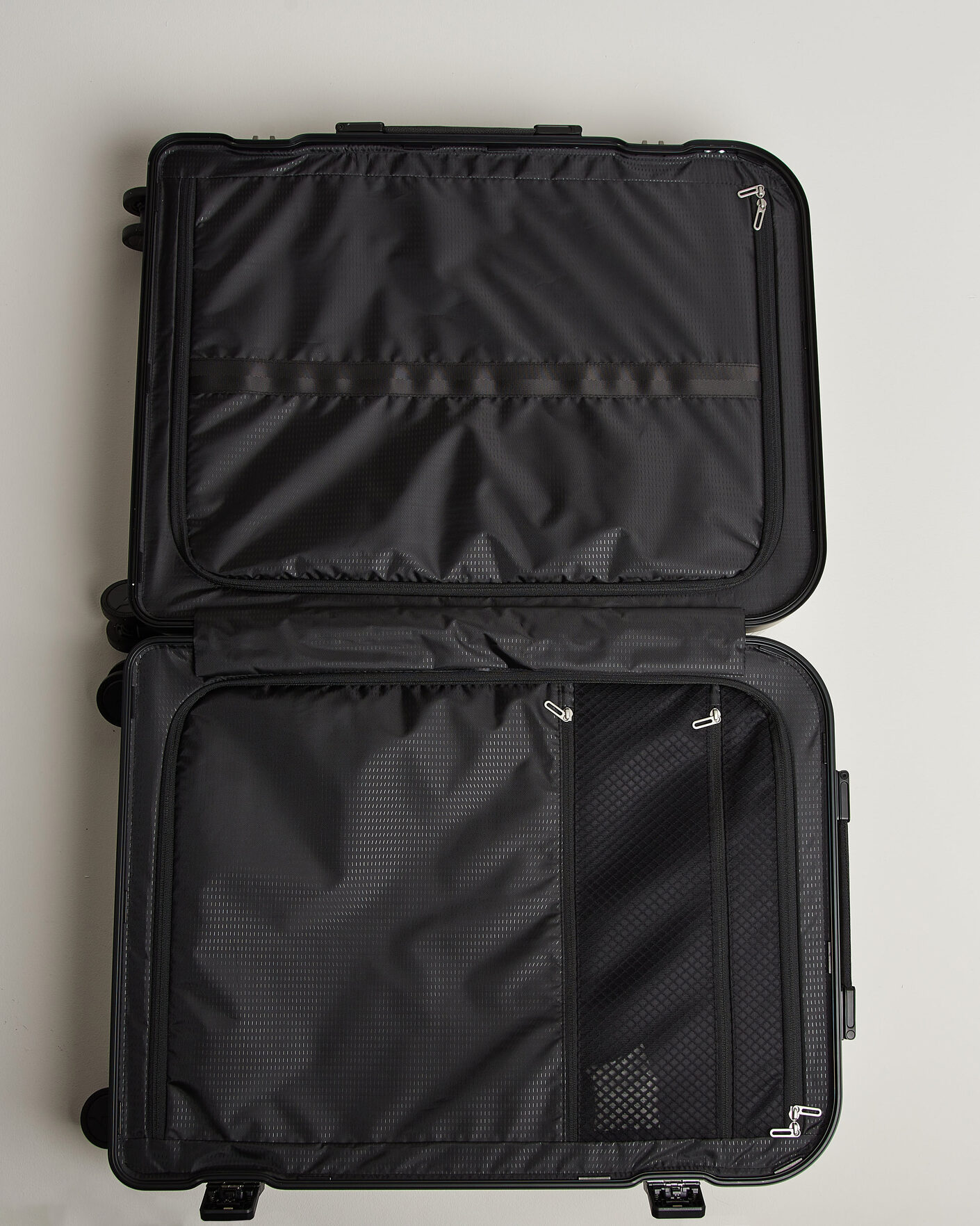 Homme | Sacs | DB | Ramverk Alu Pro Check-In Luggage Large Silver/Onyx