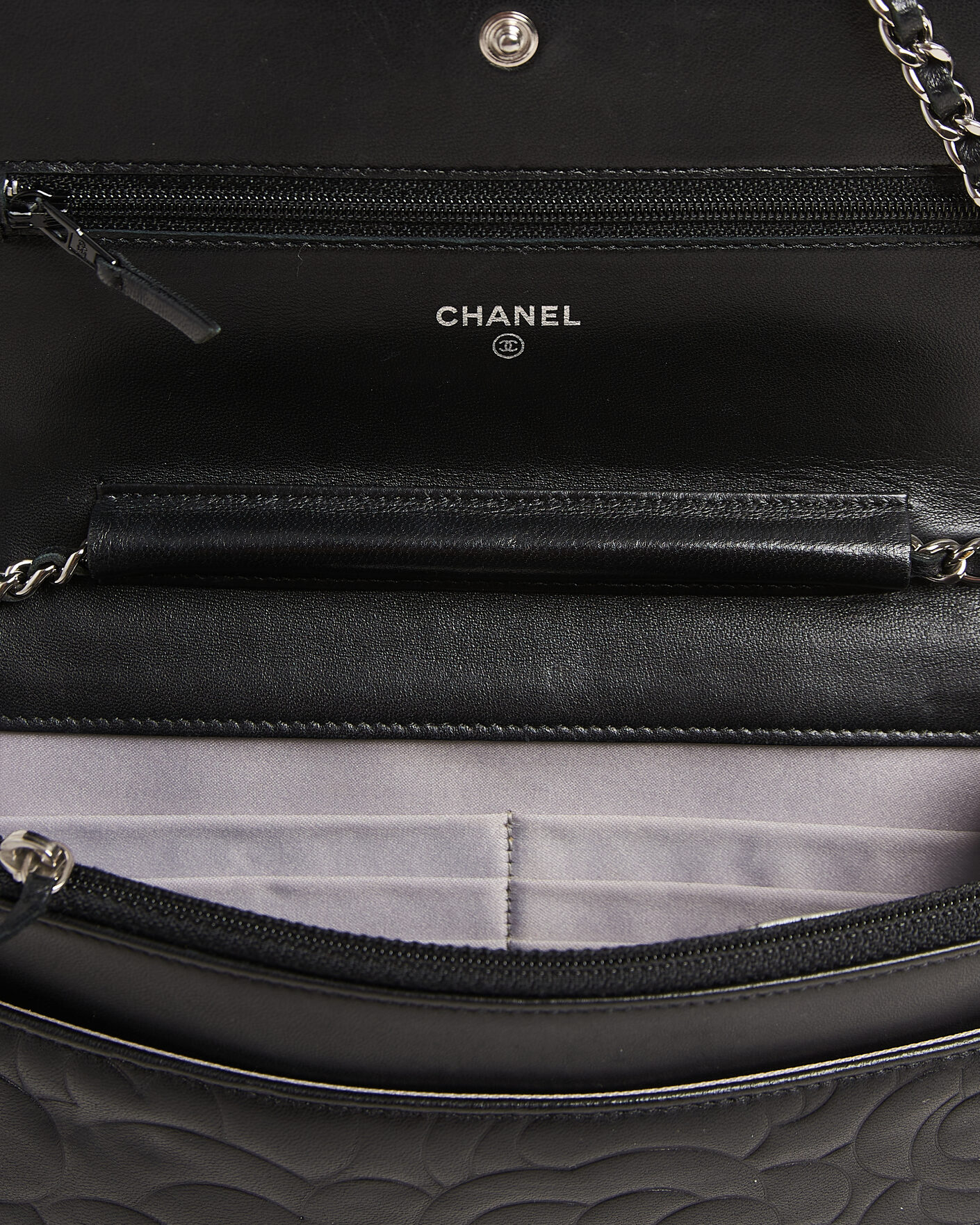 Homme | Pre-Owned & Vintage Bags | Chanel Pre-Owned | Wallet On Chain Camelia Lambskin Black