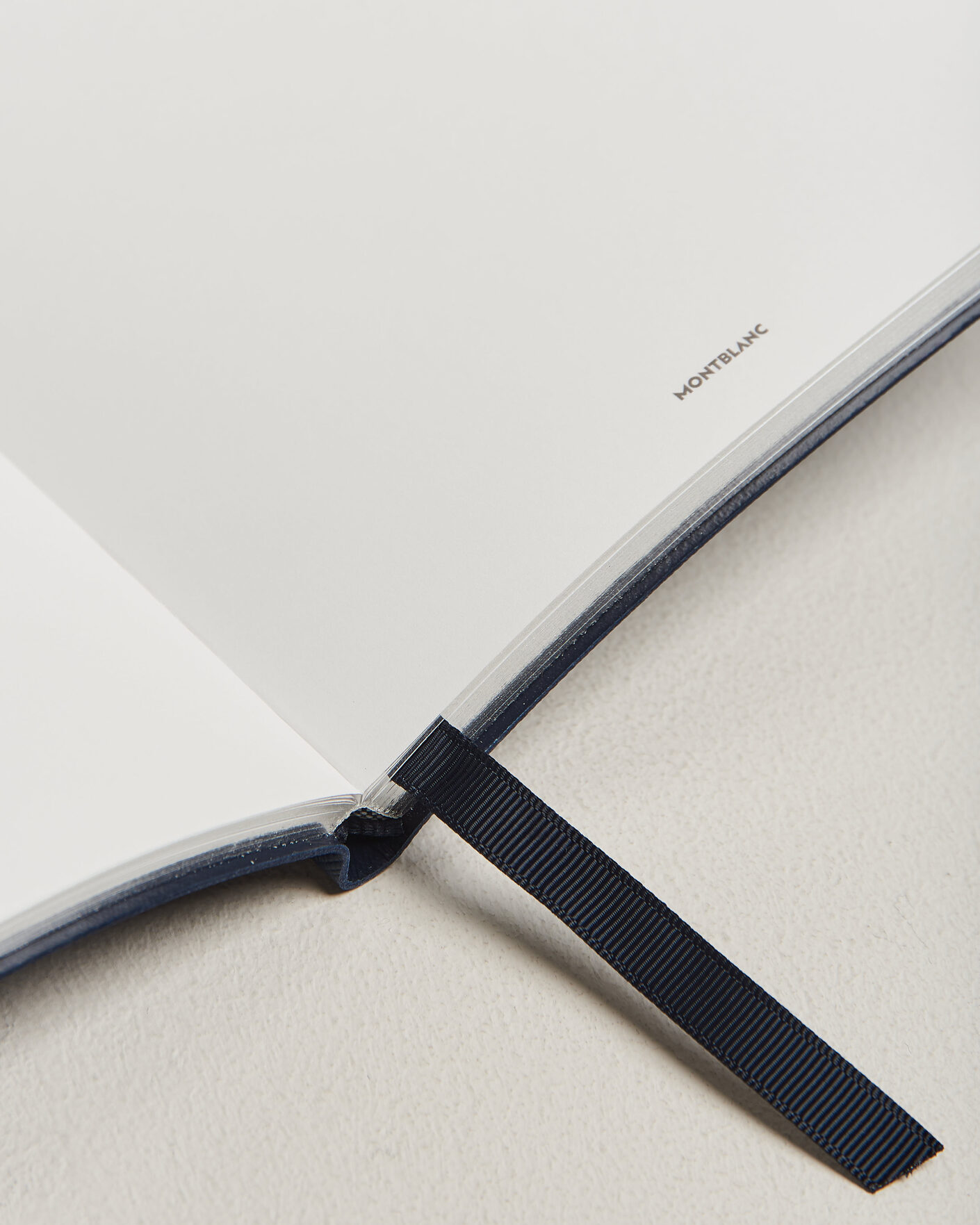 Homme | Carnets De Notes | Montblanc | Notebook Medium, Saffiano Leather Ink Blue