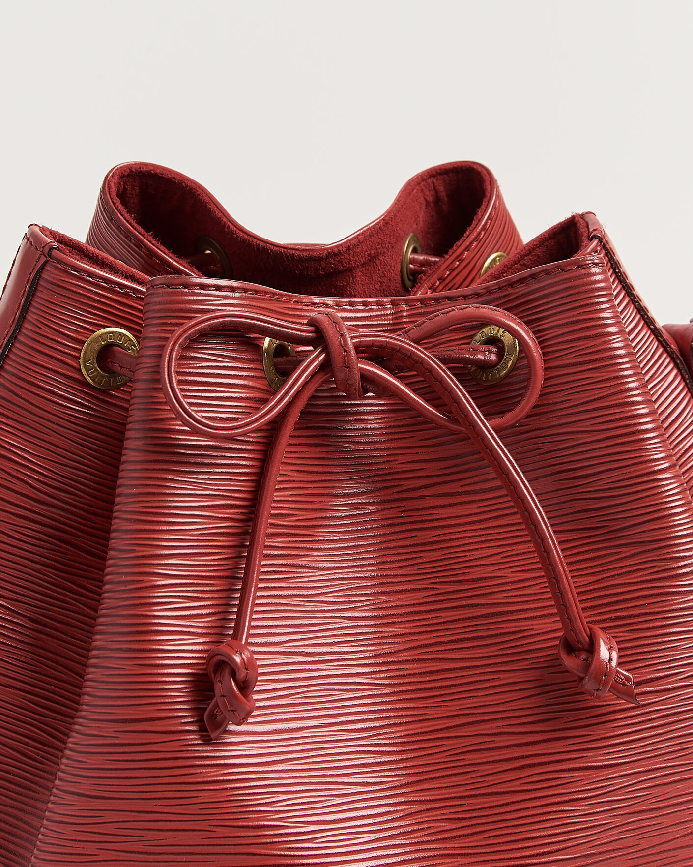 Heren | Pre-Owned & Vintage Bags | Louis Vuitton Pre-Owned | Petit Noé Epi Leather Red