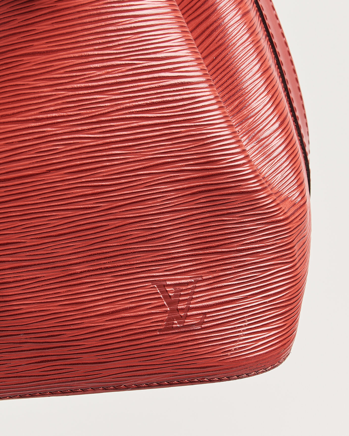 Heren | Pre-Owned & Vintage Bags | Louis Vuitton Pre-Owned | Petit Noé Epi Leather Red