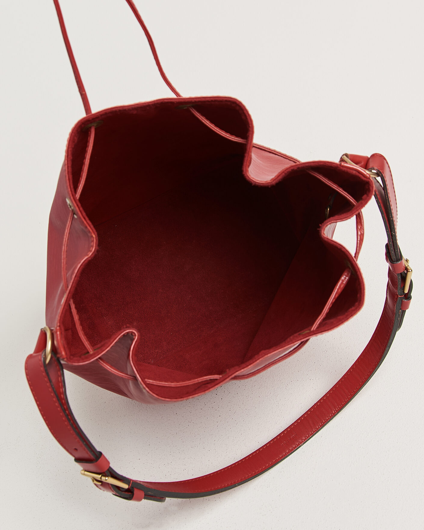 Homme | Pre-Owned & Vintage Bags | Louis Vuitton Pre-Owned | Noé Epi Leather Red