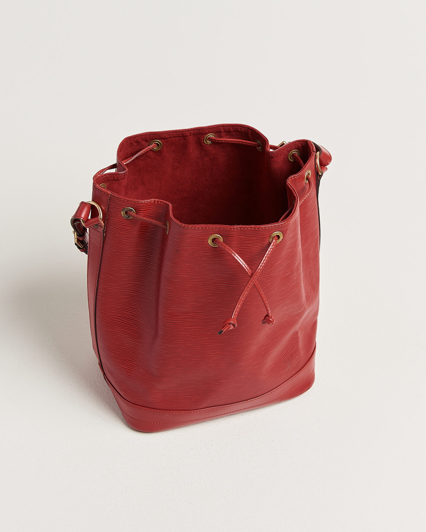 Homme | Pre-Owned & Vintage Bags | Louis Vuitton Pre-Owned | Noé Epi Leather Red