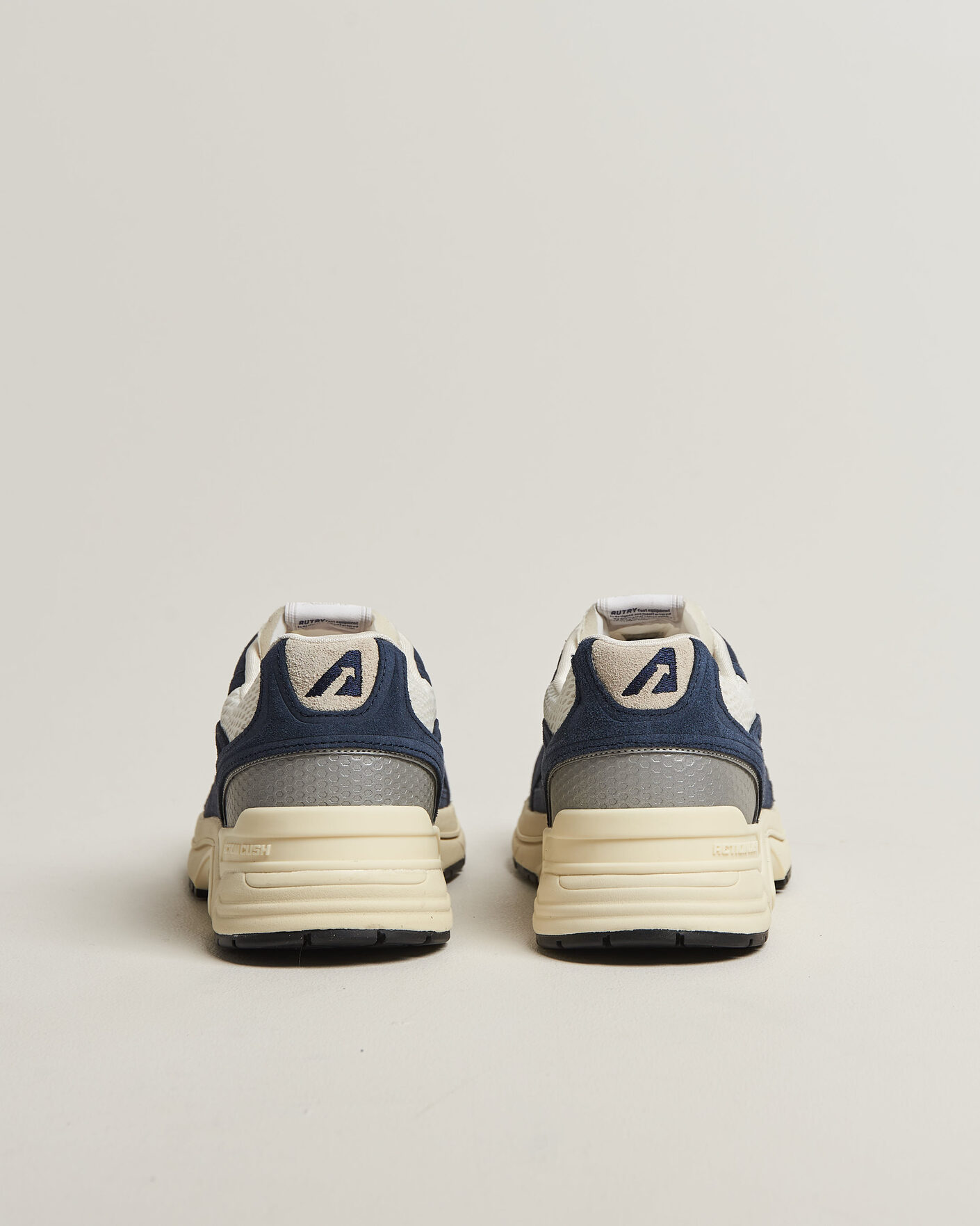 Homme | Baskets | Autry | Hyperway Low Suede Running Sneaker Black