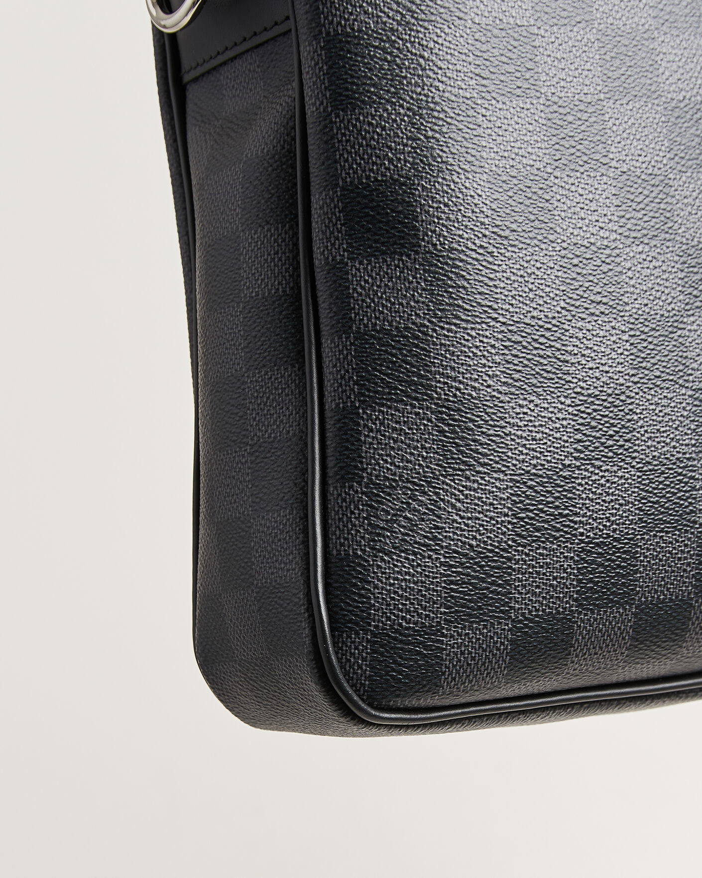 Homme | Louis Vuitton Pre-Owned Porte Documents Damier Graphite | Louis Vuitton Pre-Owned | Porte Documents Damier Graphite