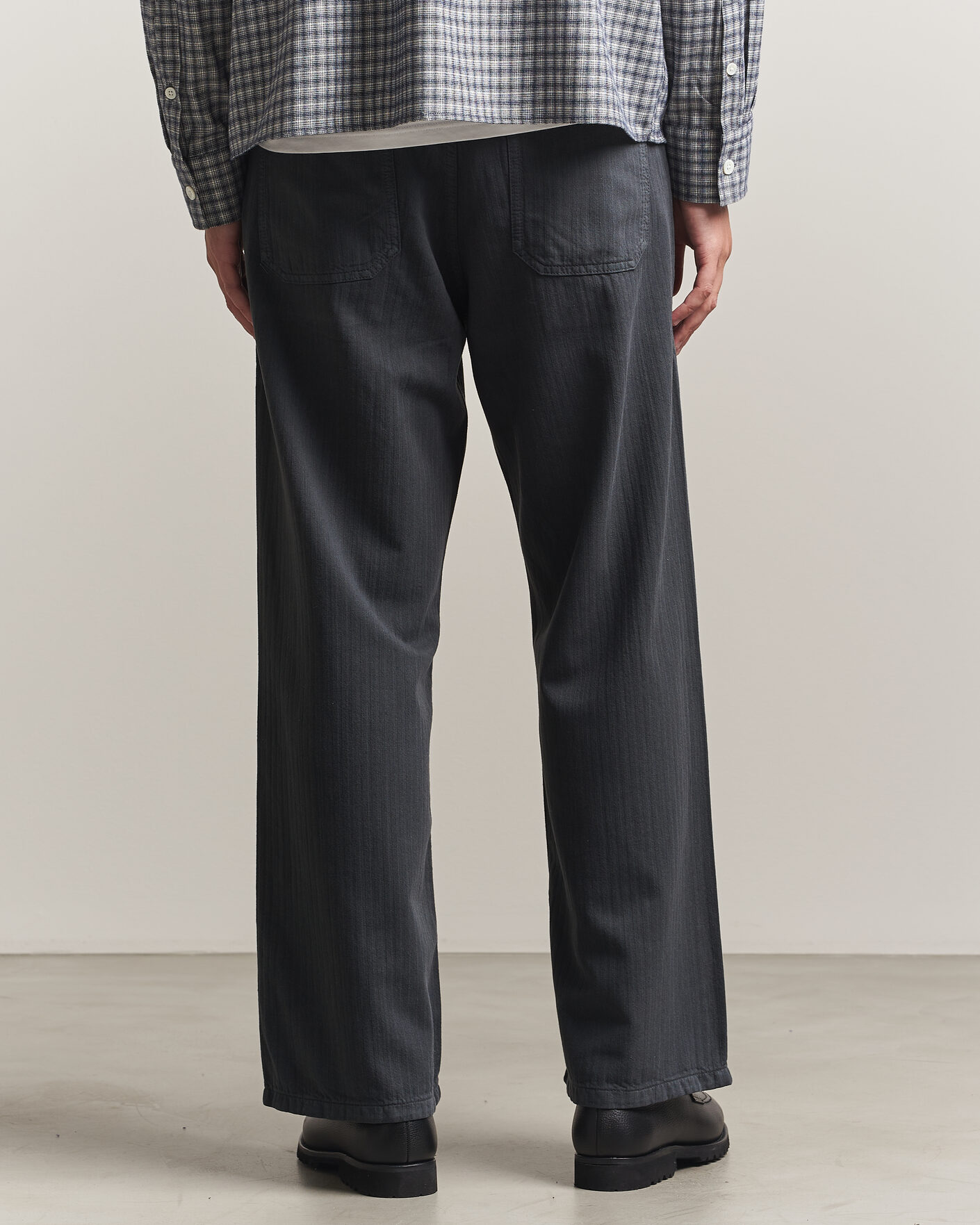 Heren | Broeken | Jeanerica | Genua Worker Chino Chevron Anthracite