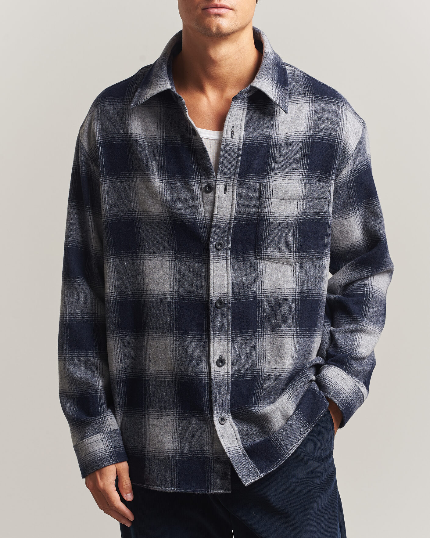 Homme | Chemises | A.P.C. | Malaury Checked Overshirt Light Grey