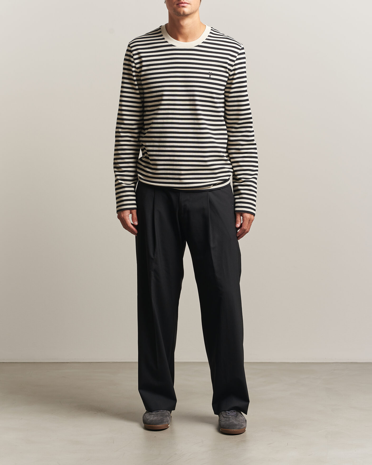 Homme | T-shirts | AMI | Black Heart Logo Striped Long Sleeve T-Shirt Black/Ivory