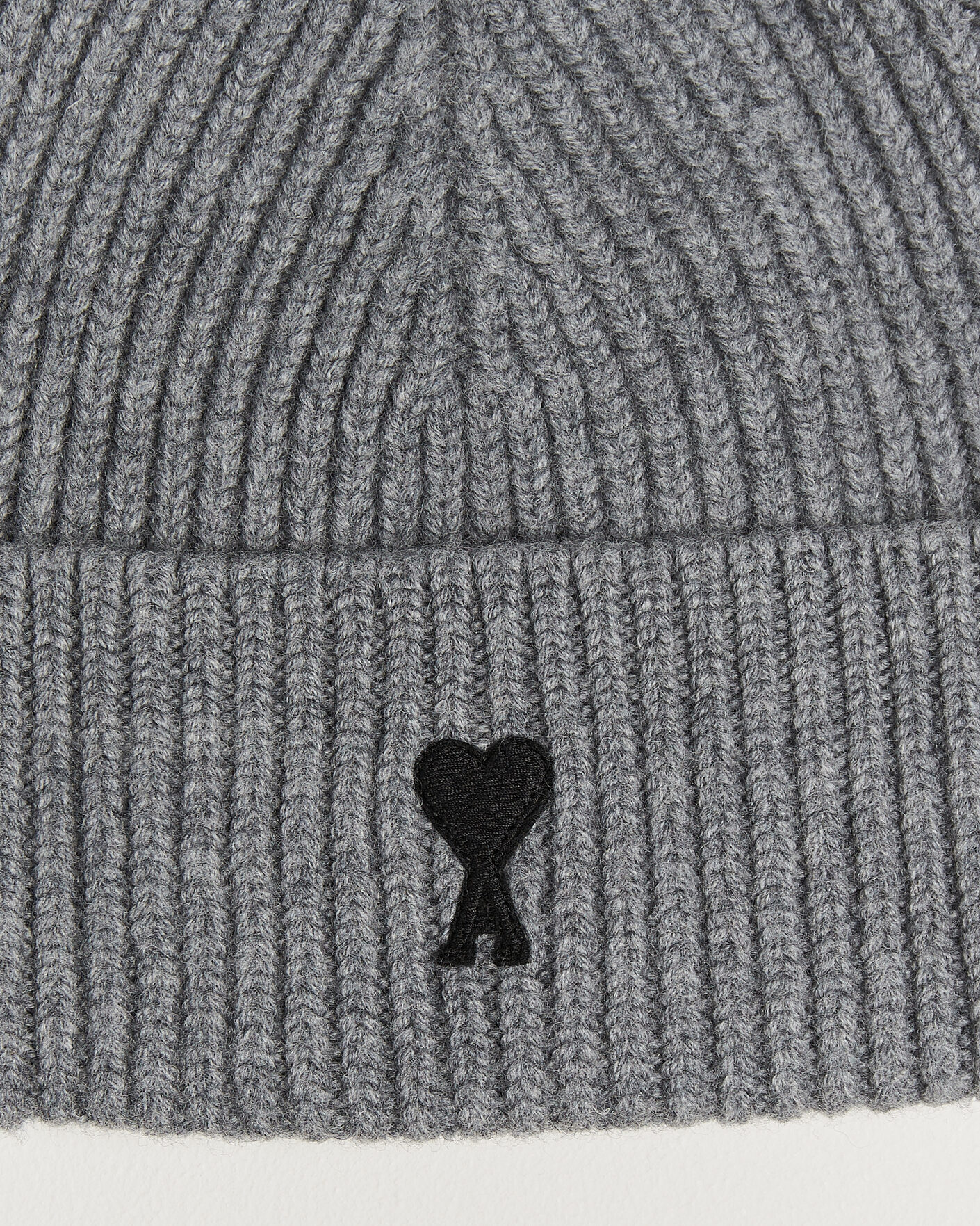 Heren | Mutsen | AMI | Contrasted Heart Logo Beanie Light Grey Melange