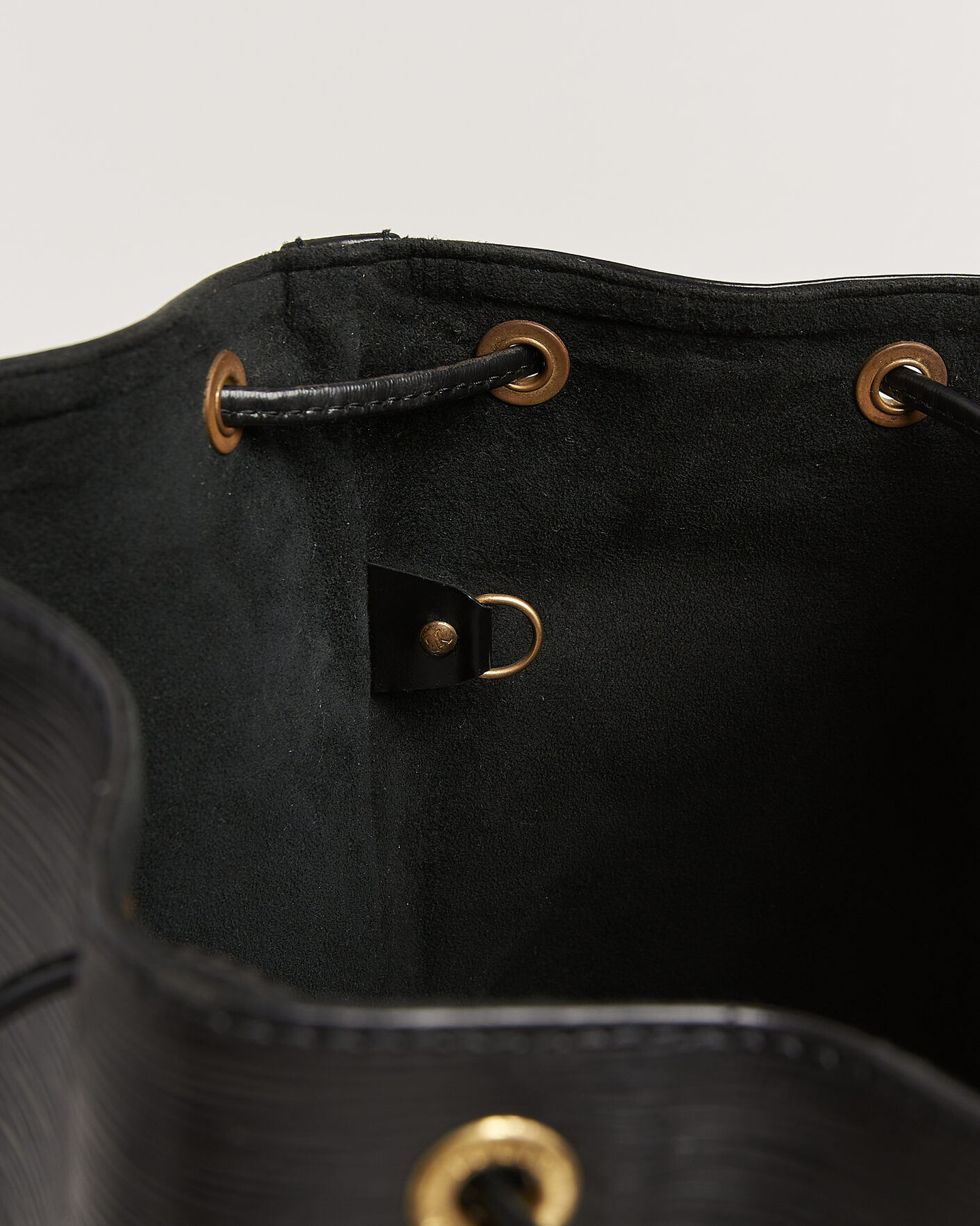 Heren | Pre-Owned & Vintage Bags | Louis Vuitton Pre-Owned | Petit Noé Epi Leather Black