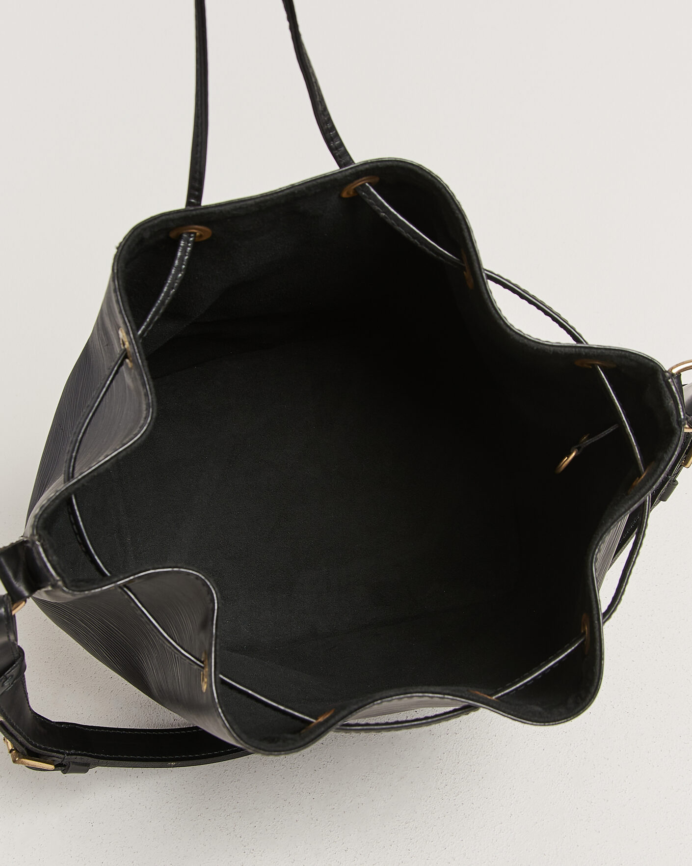 Heren | Pre-Owned & Vintage Bags | Louis Vuitton Pre-Owned | Petit Noé Epi Leather Black