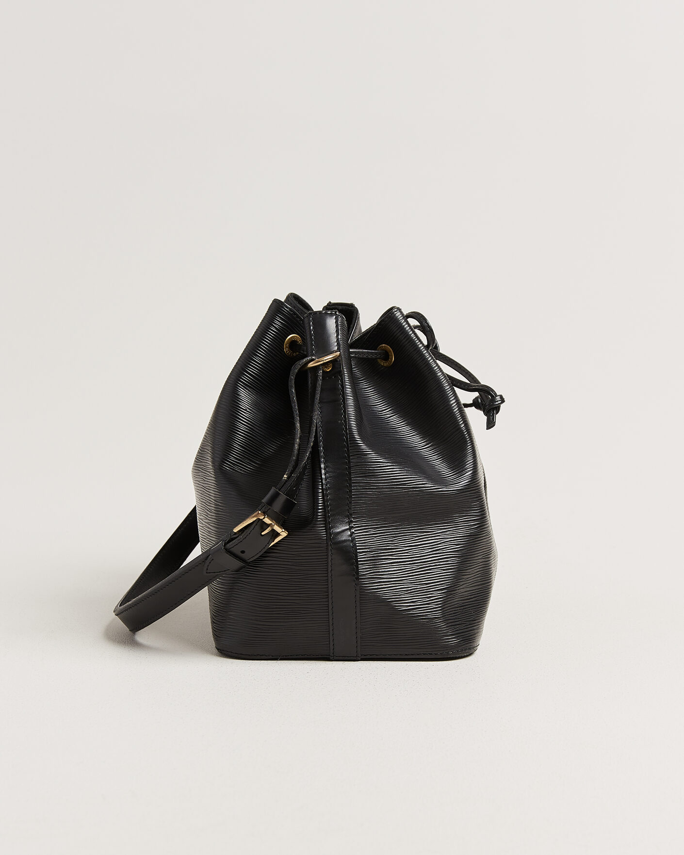 Heren | Pre-Owned & Vintage Bags | Louis Vuitton Pre-Owned | Petit Noé Epi Leather Black