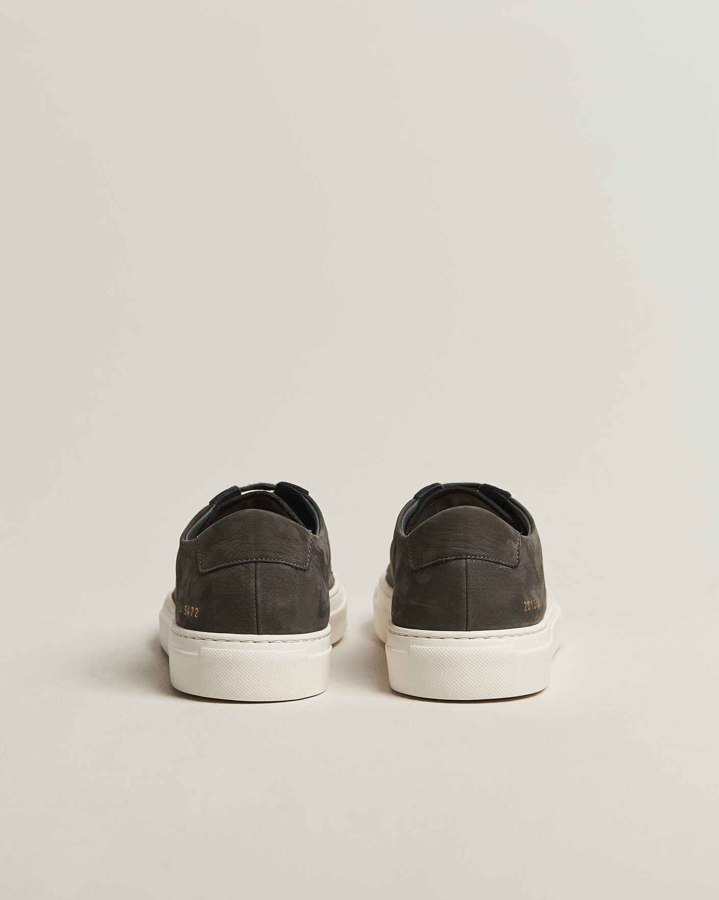 Homme | Baskets | Common Projects | Original Achilles Nubuck Sneaker Dark Grey