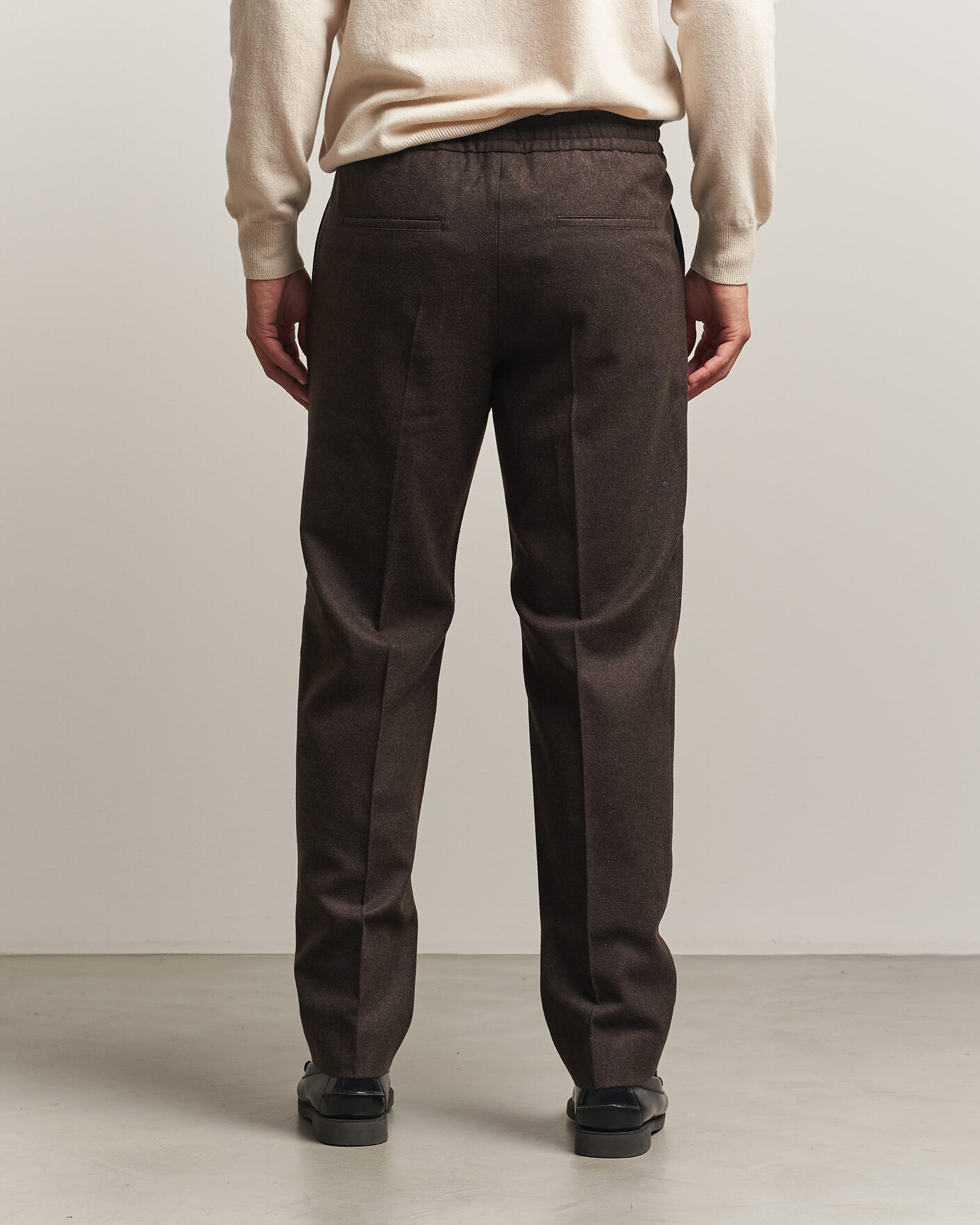 Homme | Pantalons | Filippa K | Theo Relaxed Flannel Trousers Walnut Brown