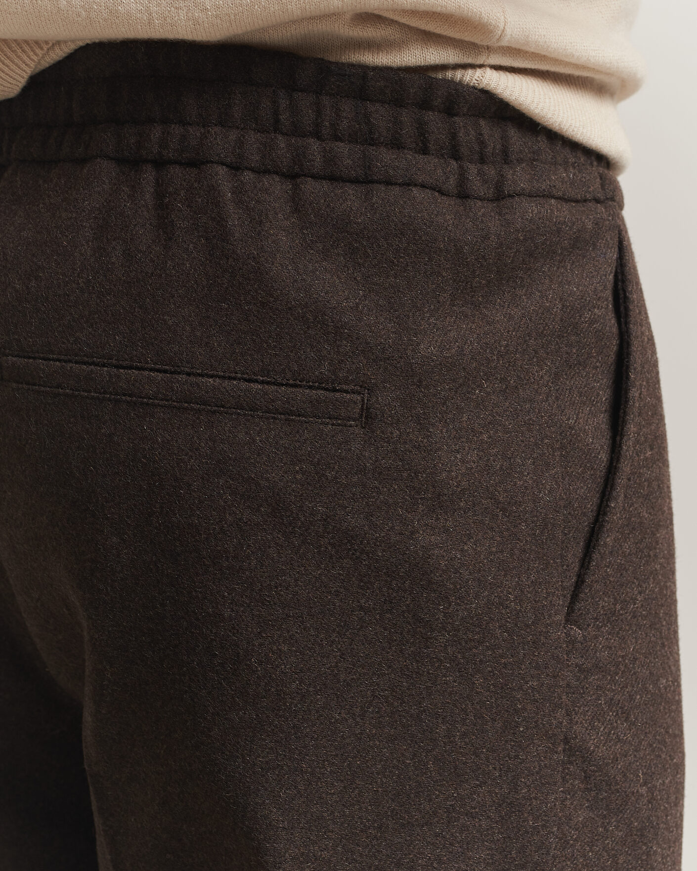 Homme | Pantalons | Filippa K | Theo Relaxed Flannel Trousers Walnut Brown
