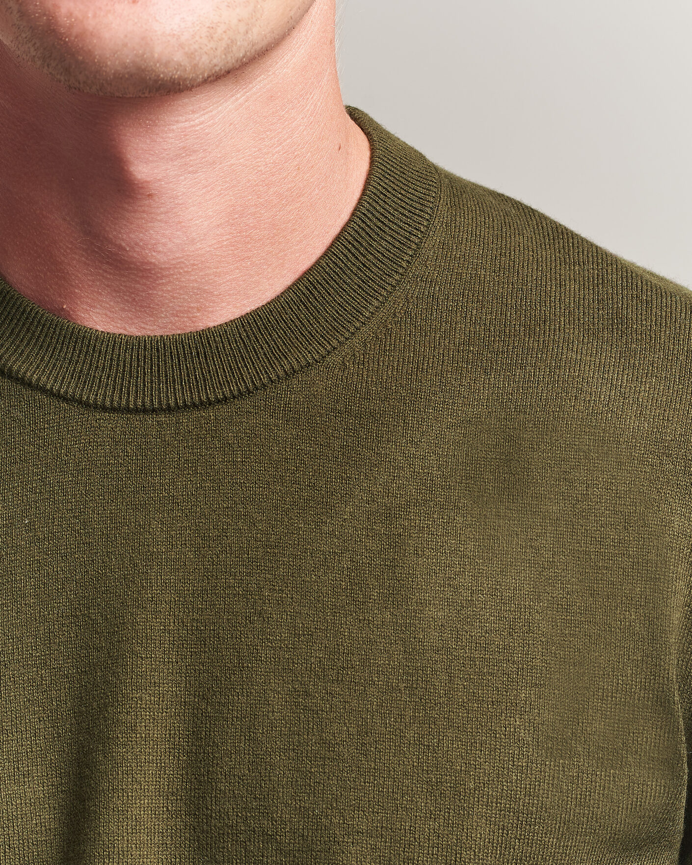 Heren | Truien | Filippa K | Cotton Merino Knitted Sweater Dark Moss Green