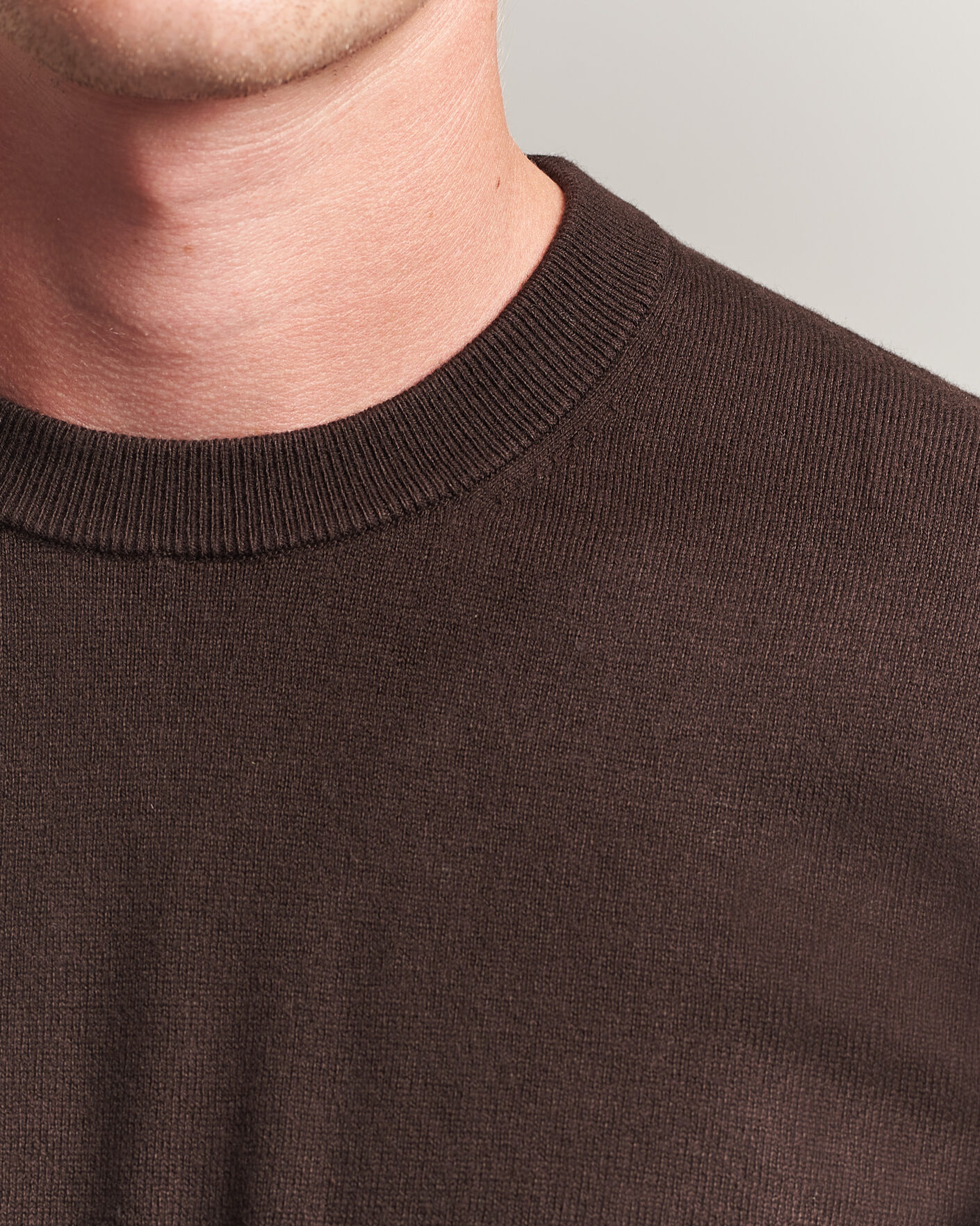 Homme | Pulls Et Tricots | Filippa K | Cotton Merino Knitted Sweater Dark Chocolate