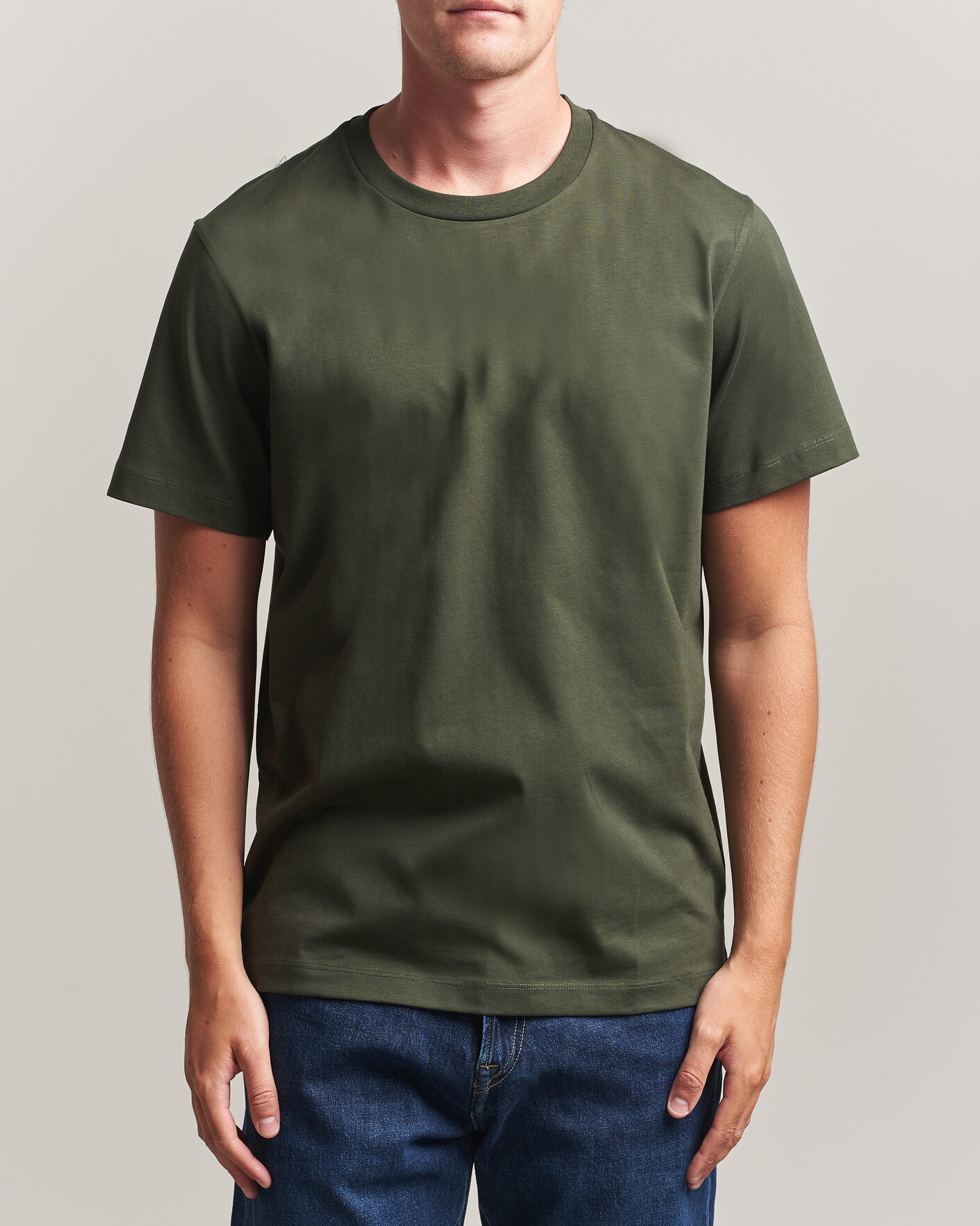 Homme | T-shirts | Filippa K | Filip Crew Neck T-Shirt Night Green