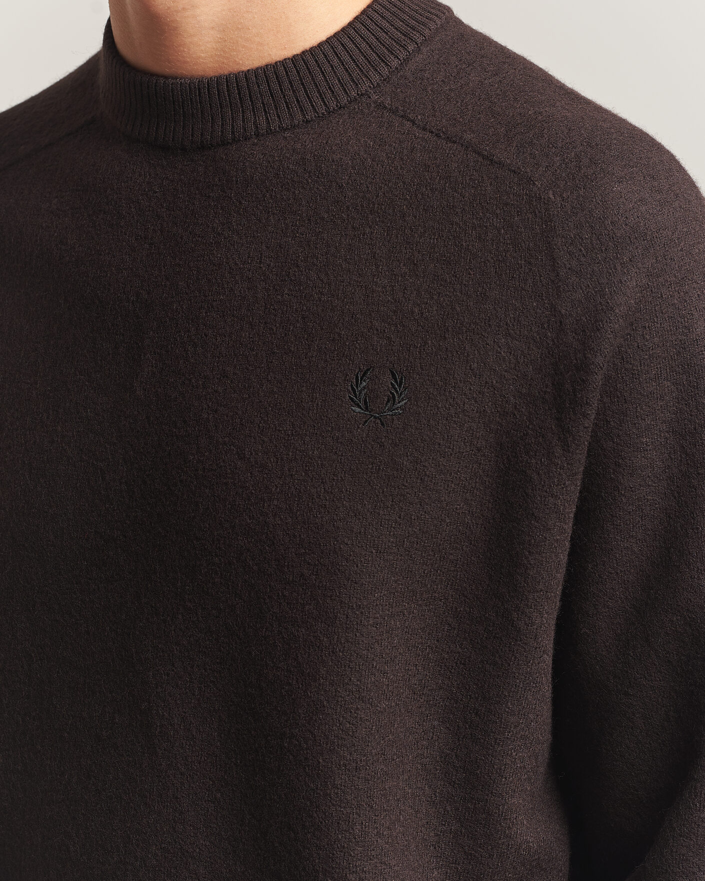 Homme | Pulls Et Tricots | Fred Perry | Wool Saddle Sleeve Crew Neck Rich Brown