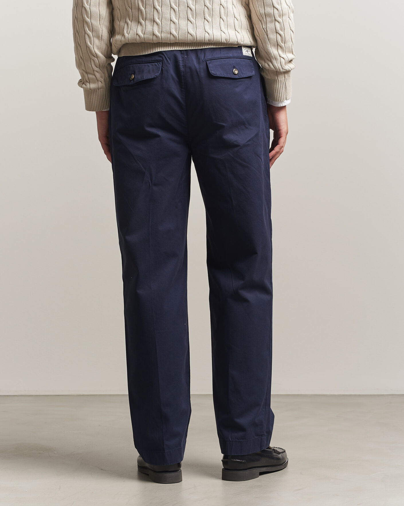 Heren | Broeken | Gant | Relaxed Fit Pleated Cotton Twill Pants Evening Blue