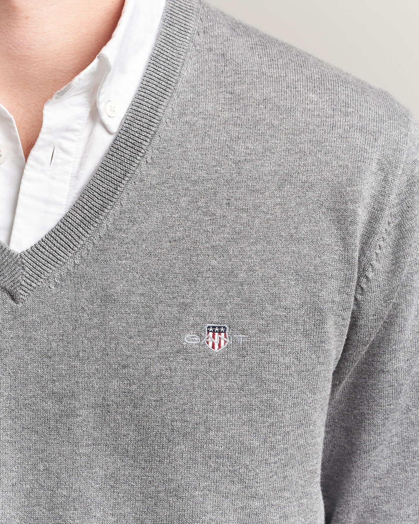 Heren | Truien | Gant | Classic Cotton V-Neck Dark Grey Melange