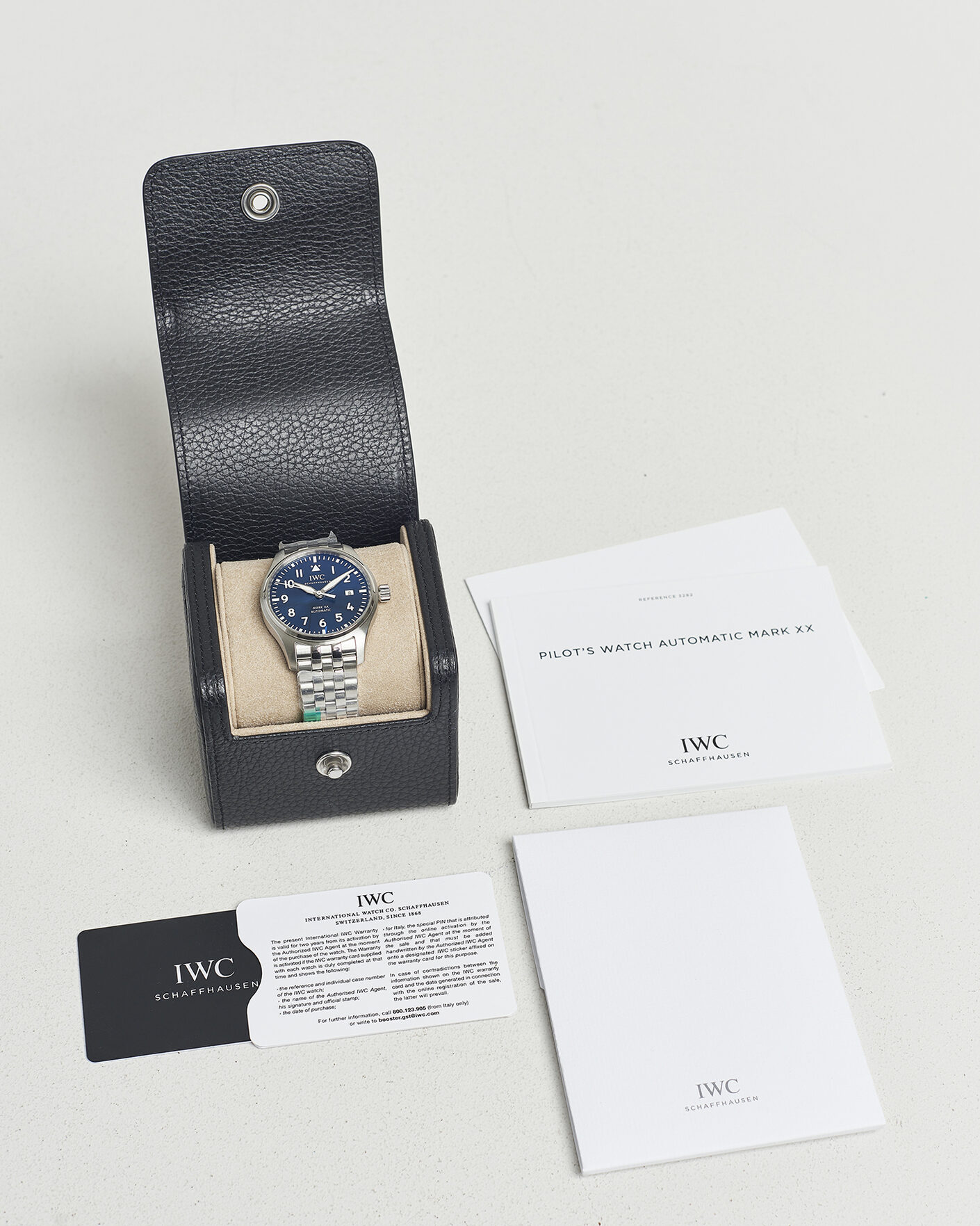 Homme | Pre-Owned & Vintage Watches | IWC Pre-Owned | Mark XX
