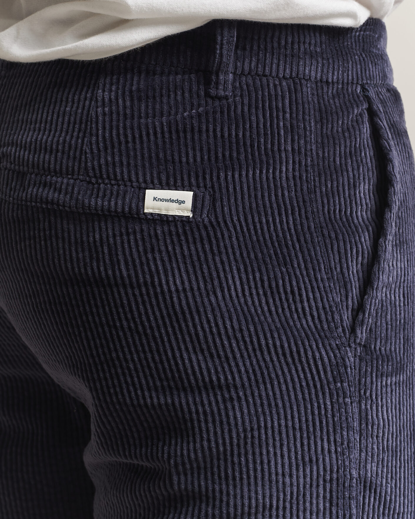 Homme | Pantalons | KnowledgeCotton Apparel | Chuck Regular Cord Trousers Night Sky
