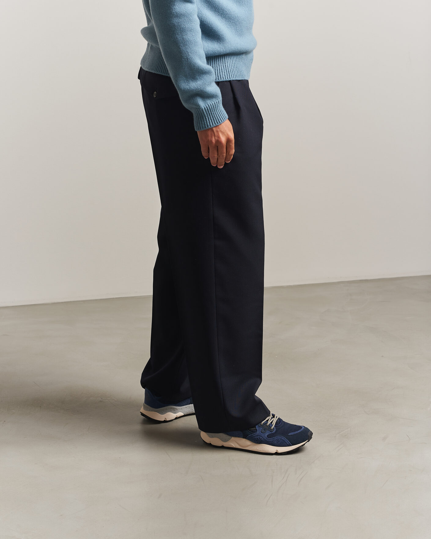 Heren | Sneakers | Flower Mountain | Yamano 3 Cow Velour Sneaker Blue