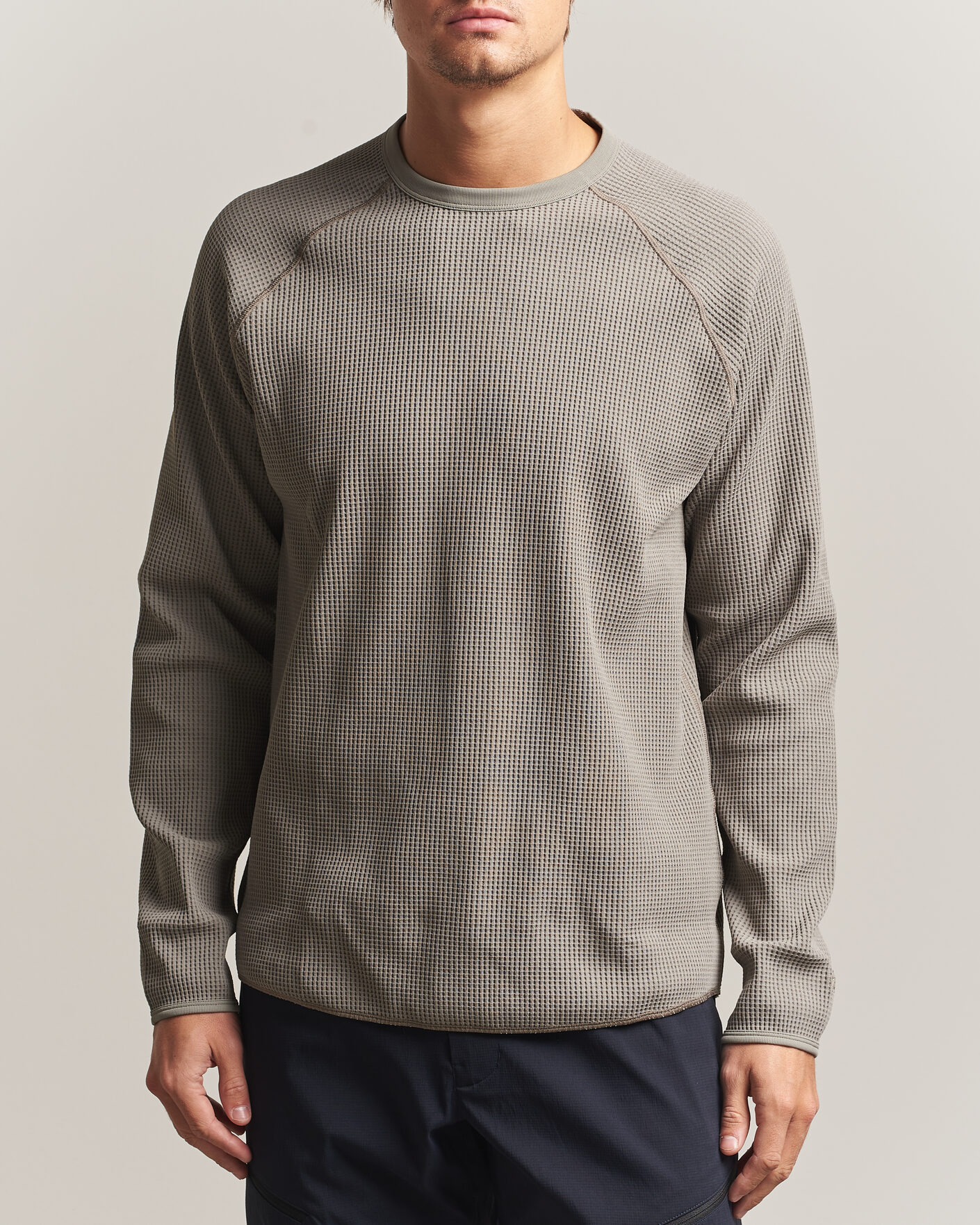 Homme | T-shirts | Goldwin | WF Light Long Sleeve T-Shirt Arid Beige