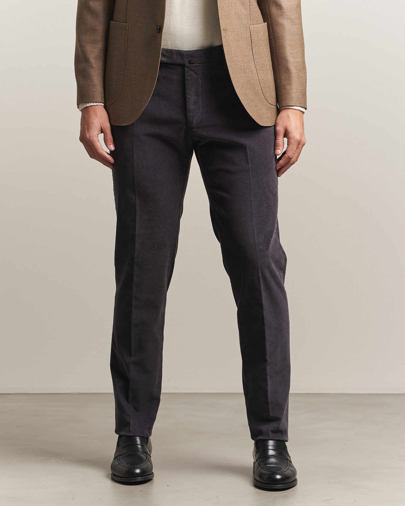 Homme | Pantalons | Incotex | Slim Fit Baby Corduroy Trousers Dark Grey