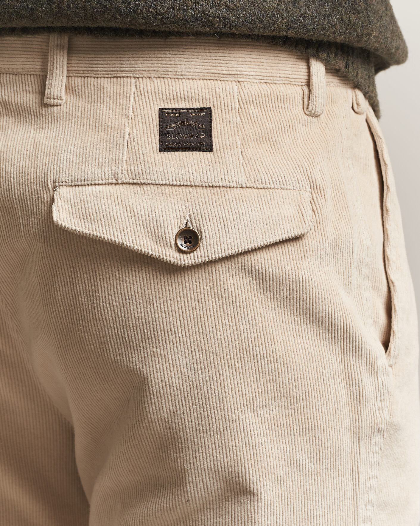Homme | Pantalons | Incotex | Regular Fit Washed Corduroy Slacks Off White