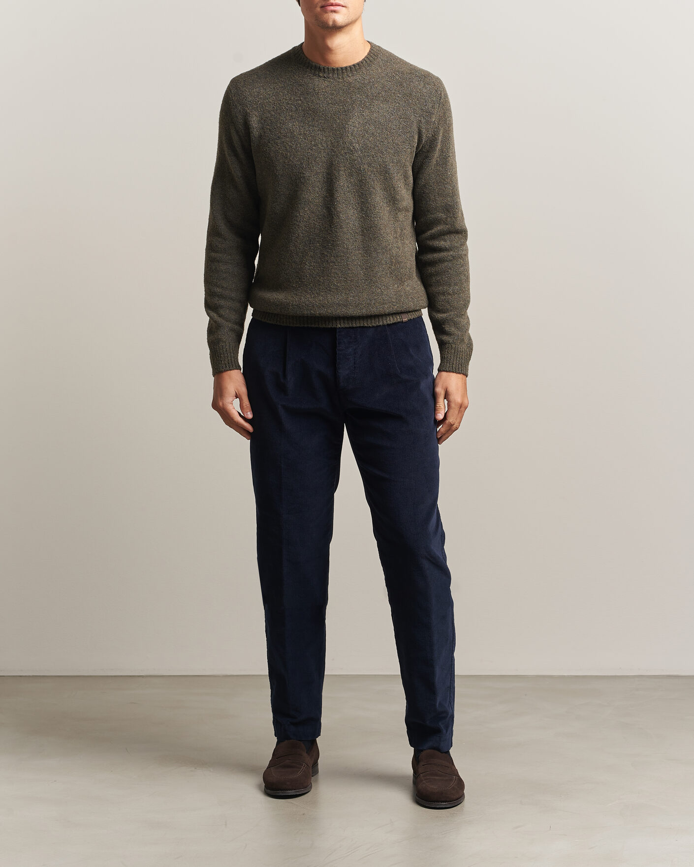 Homme | Pantalons | Incotex | Regular Fit Washed Corduroy Slacks Navy