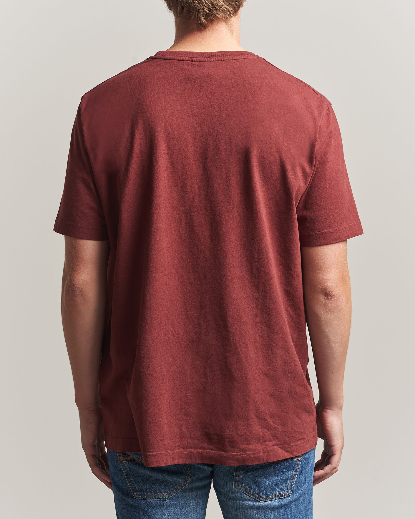 Heren | T-shirts | Nudie Jeans | Uno Everyday Crew Neck T-Shirt Burgundy