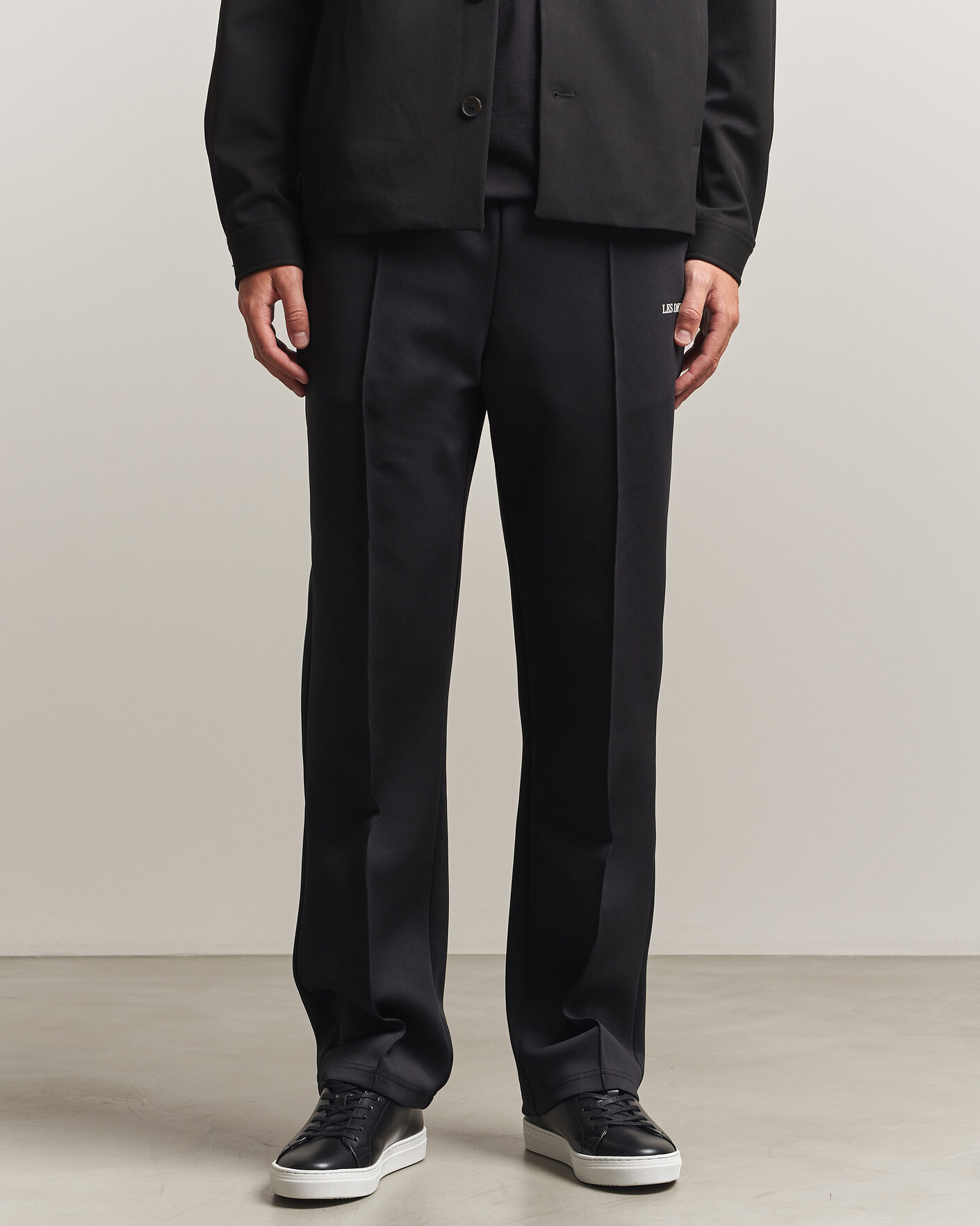 Homme | Pantalons | LES DEUX | Ballier Casual Track Pants Black