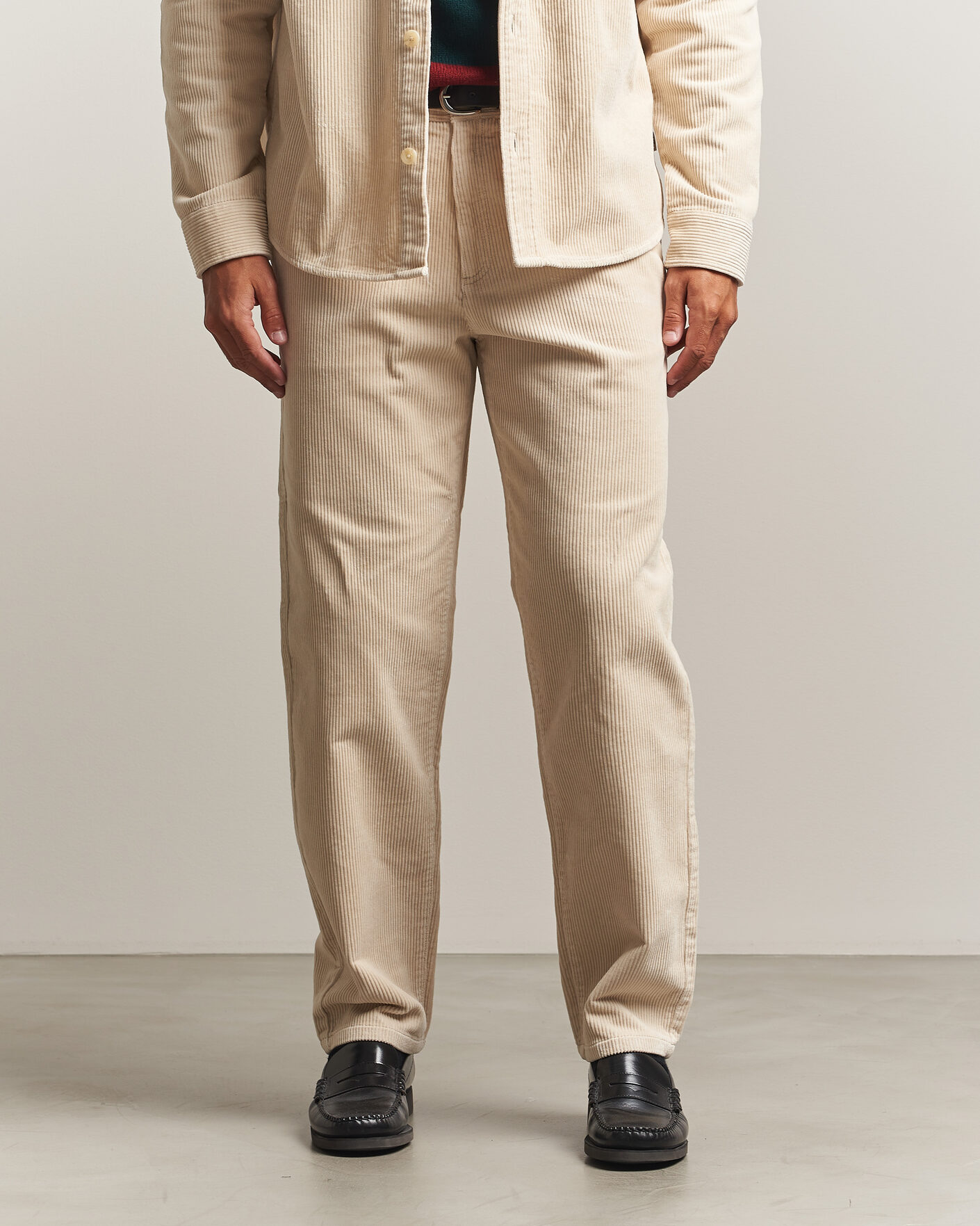 Homme | Pantalons | LES DEUX | Corduroy Tapered Pants Ivory